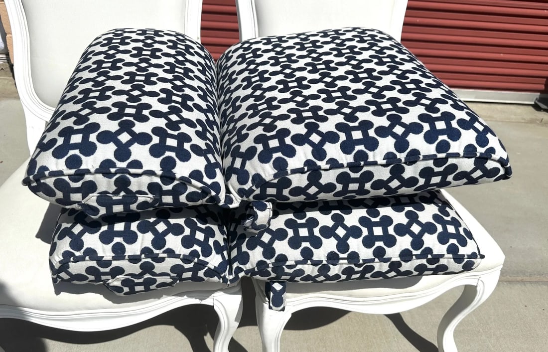 Pair of Navy Blue & White Geometric Outdoor Chair Cushions - 4