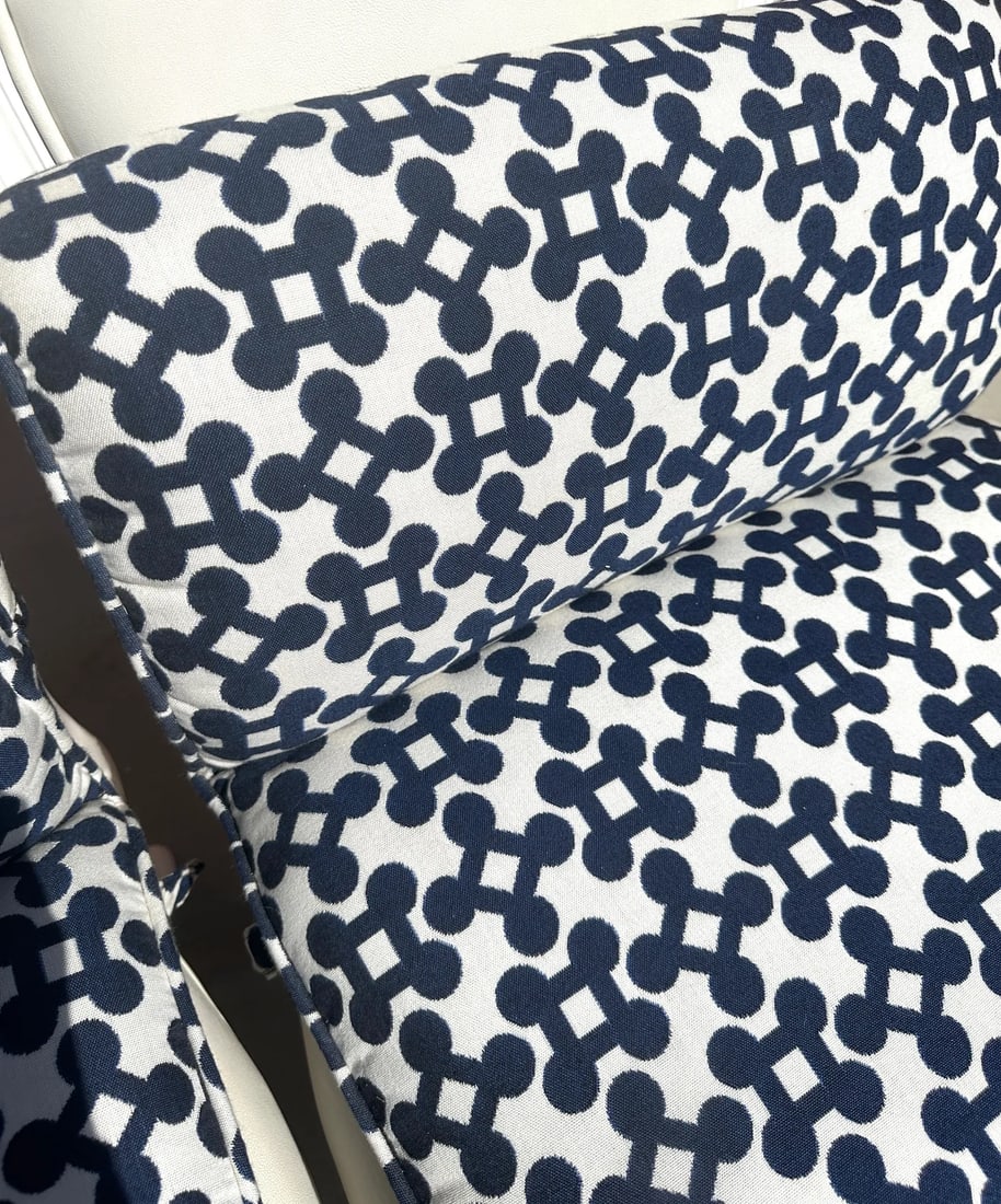 Pair of Navy Blue & White Geometric Outdoor Chair Cushions - 5