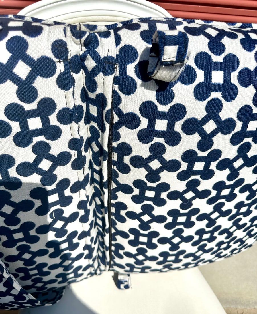 Pair of Navy Blue & White Geometric Outdoor Chair Cushions - 9