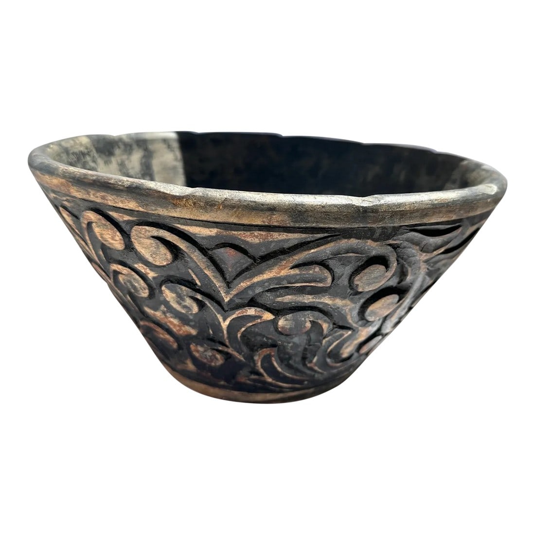 Primitive Style Blackened Carved Wood Bowl: Vintage blackened primitive style hand carved wooden bowl from India, perfect for display or fruit. Wood look amazing whitewashed. Maker mark says sasliving. 11.5in w x 6in h Make sure to follow me, I