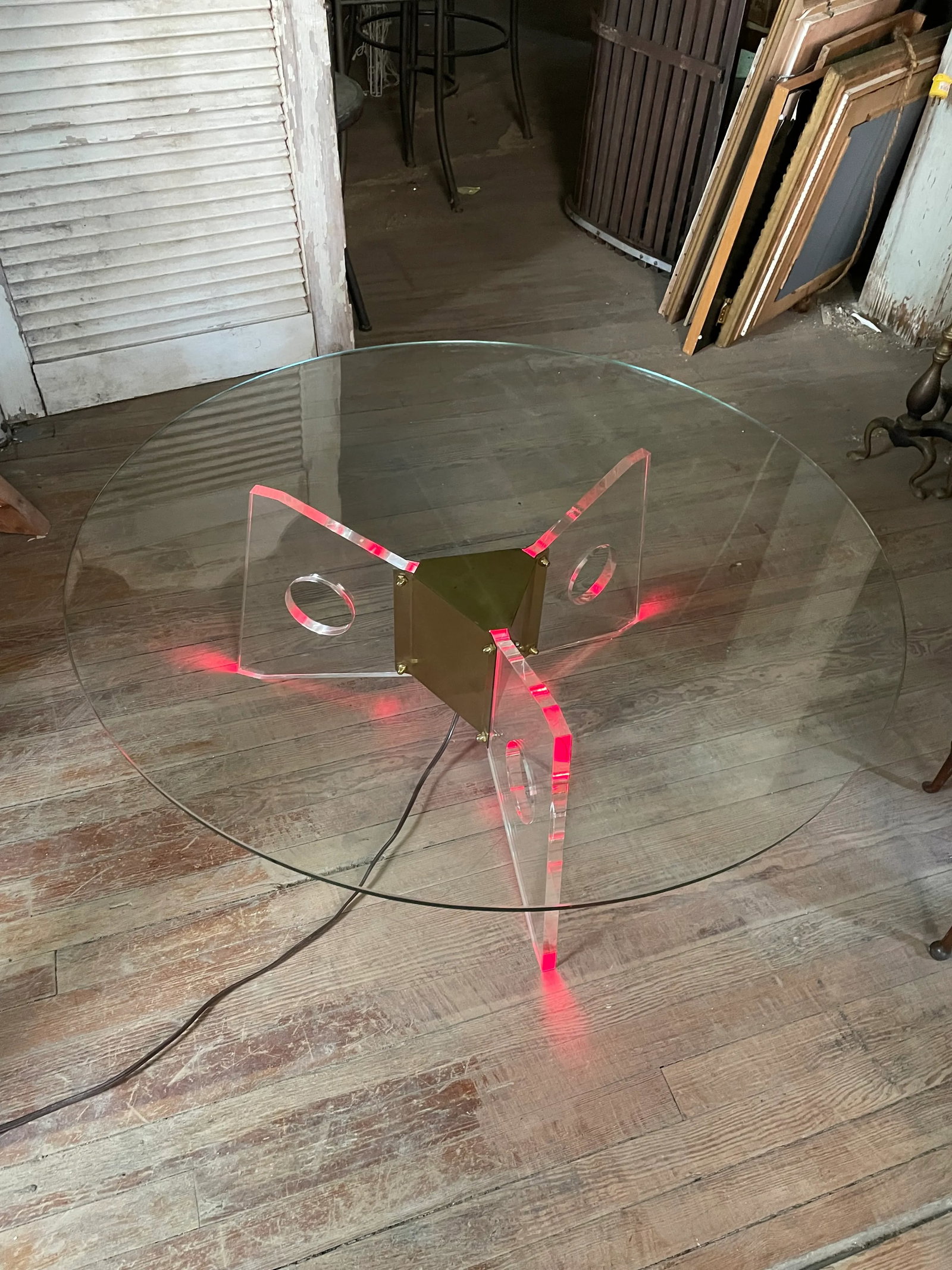 Mid 20th Century Dorothy Thorpe Illuminated Red Coffee Table Lucite Base Round Glass Top - 7