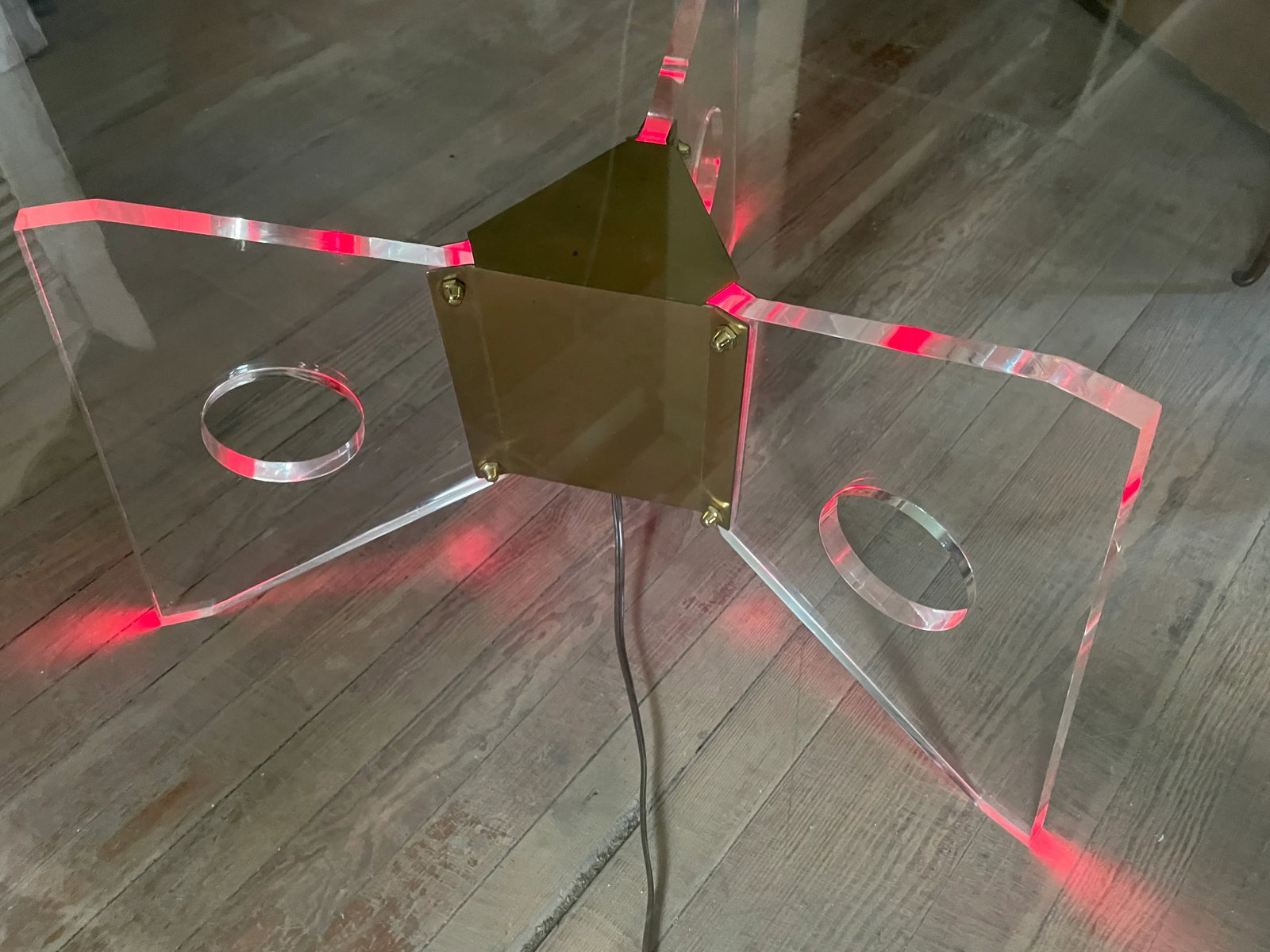 Mid 20th Century Dorothy Thorpe Illuminated Red Coffee Table Lucite Base Round Glass Top - 8