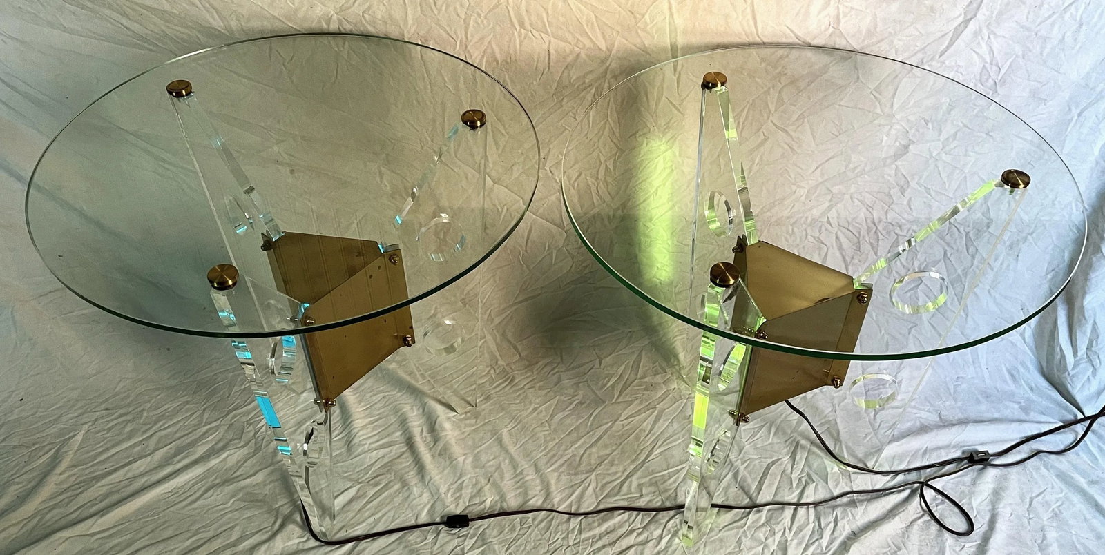 Mid 20th Century Dorothy Thorpe Illuminated Pair Side/End Tables Lucite Base Round Glass Top - 6