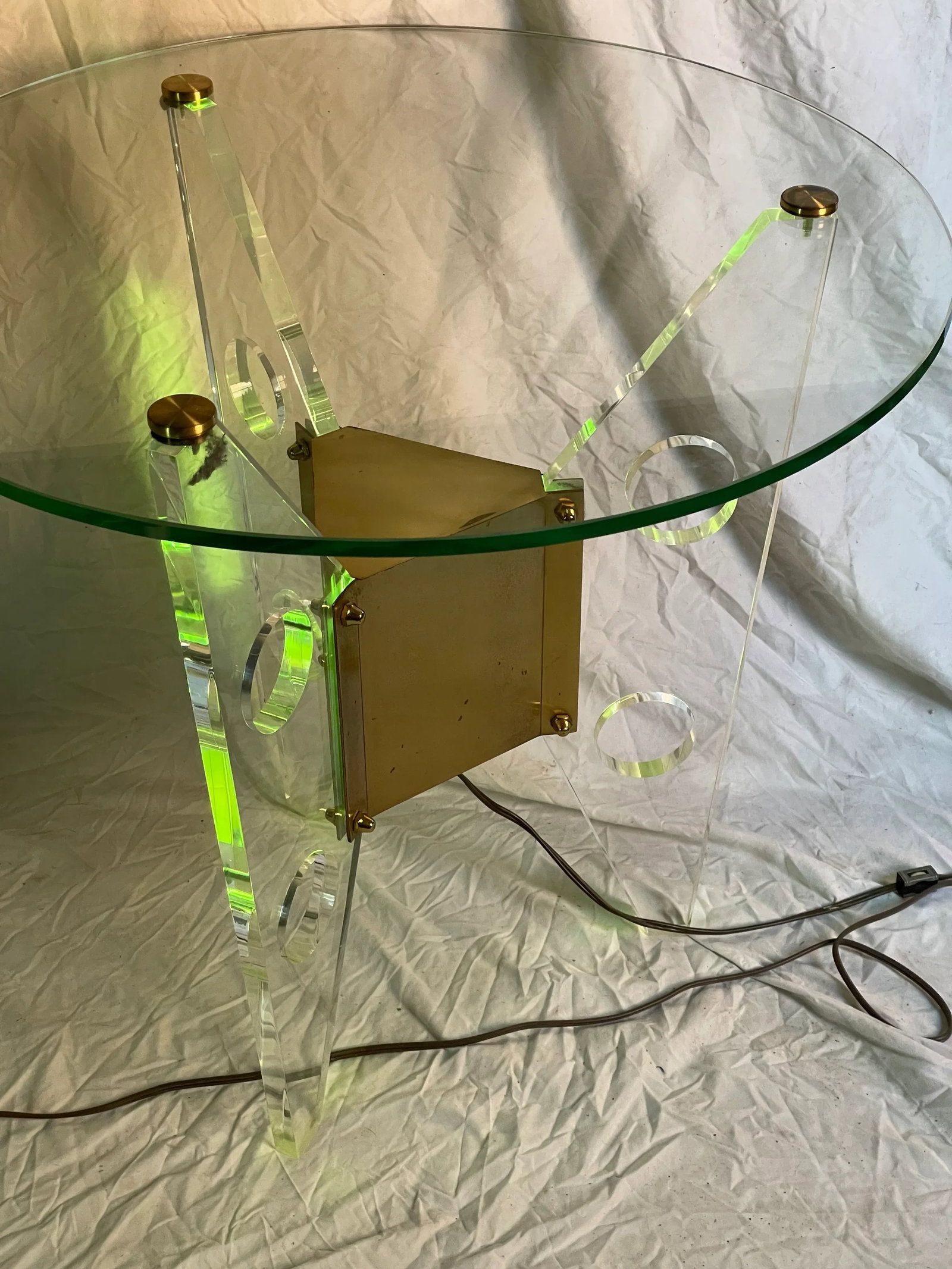 Mid 20th Century Dorothy Thorpe Illuminated Pair Side/End Tables Lucite Base Round Glass Top - 9