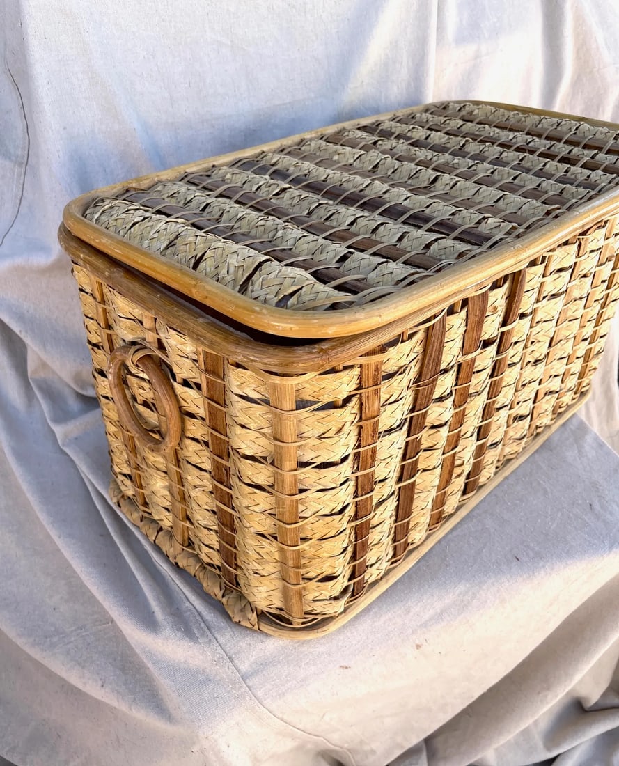 Vintage Bent Bamboo Seagrass Lidded Basket - 5
