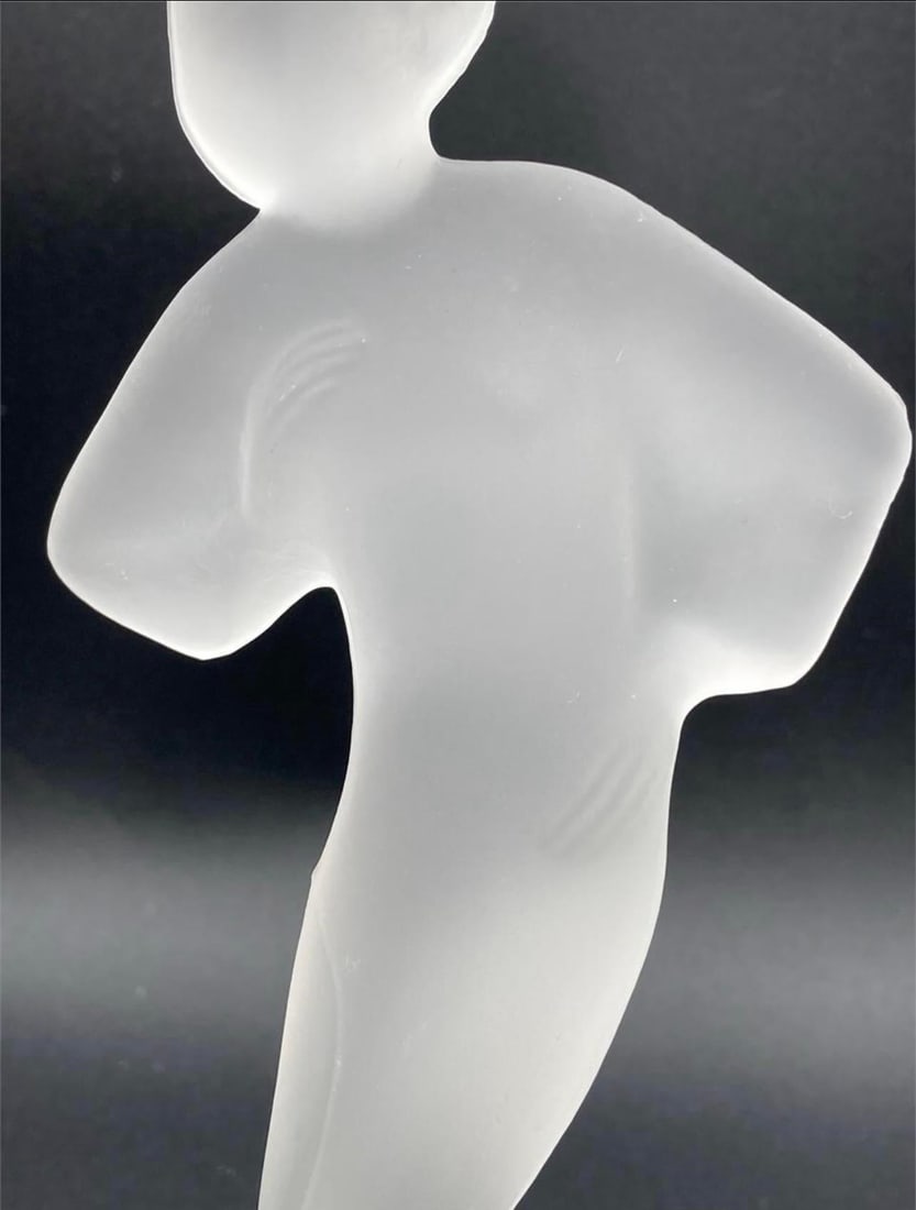 1930s Frosted Art Deco Dancing Lady Figurine - 3