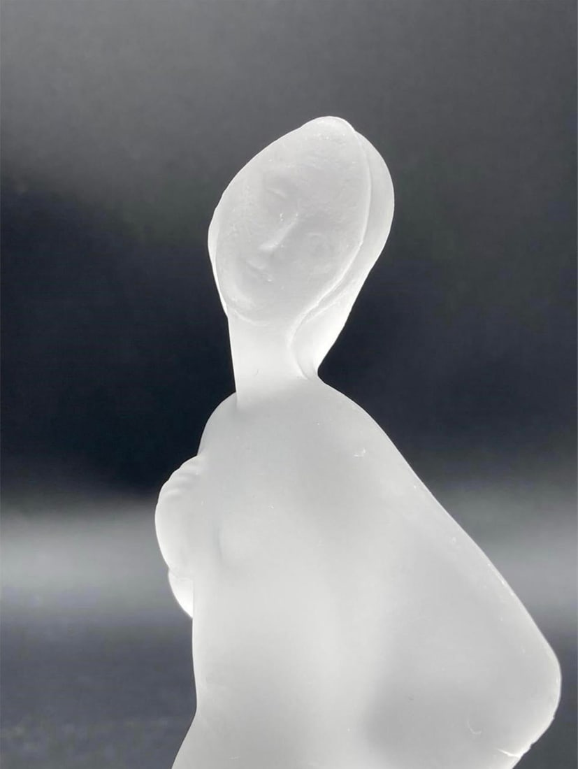 1930s Frosted Art Deco Dancing Lady Figurine - 5