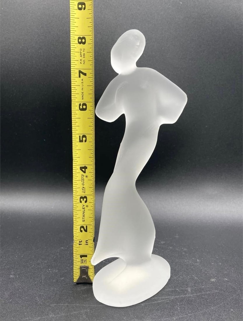 1930s Frosted Art Deco Dancing Lady Figurine - 7