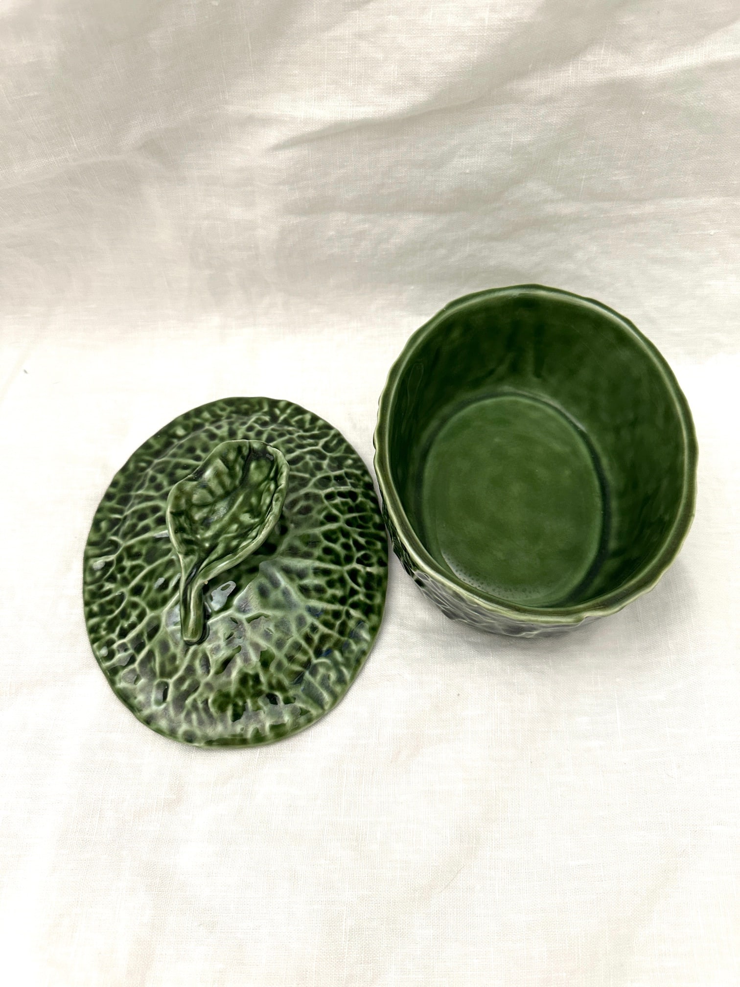 Vintage Olfaire Oval Covered Cabbage Leaf Dish - 4