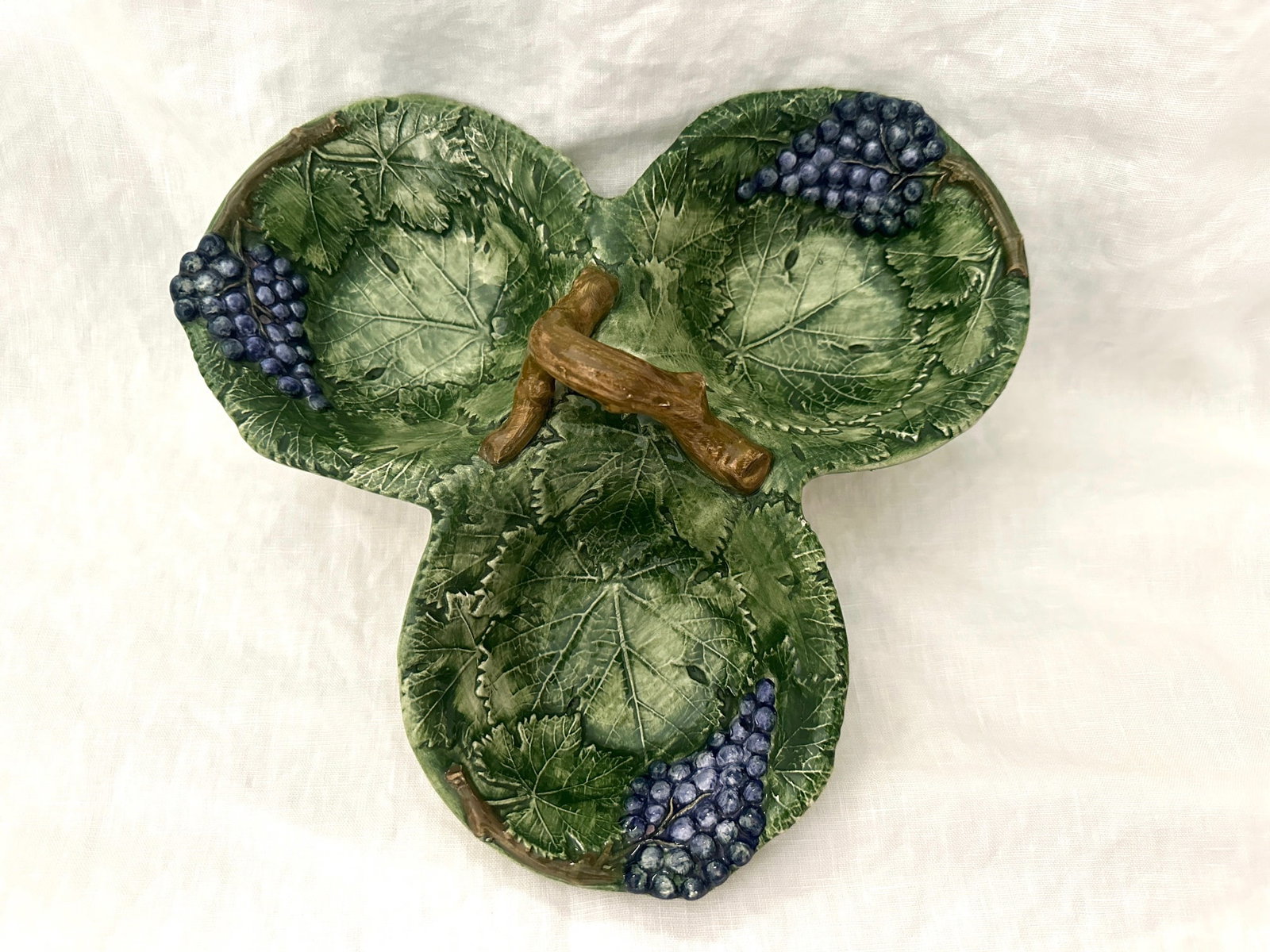 Green Grape Leaf Divided Dish - 2