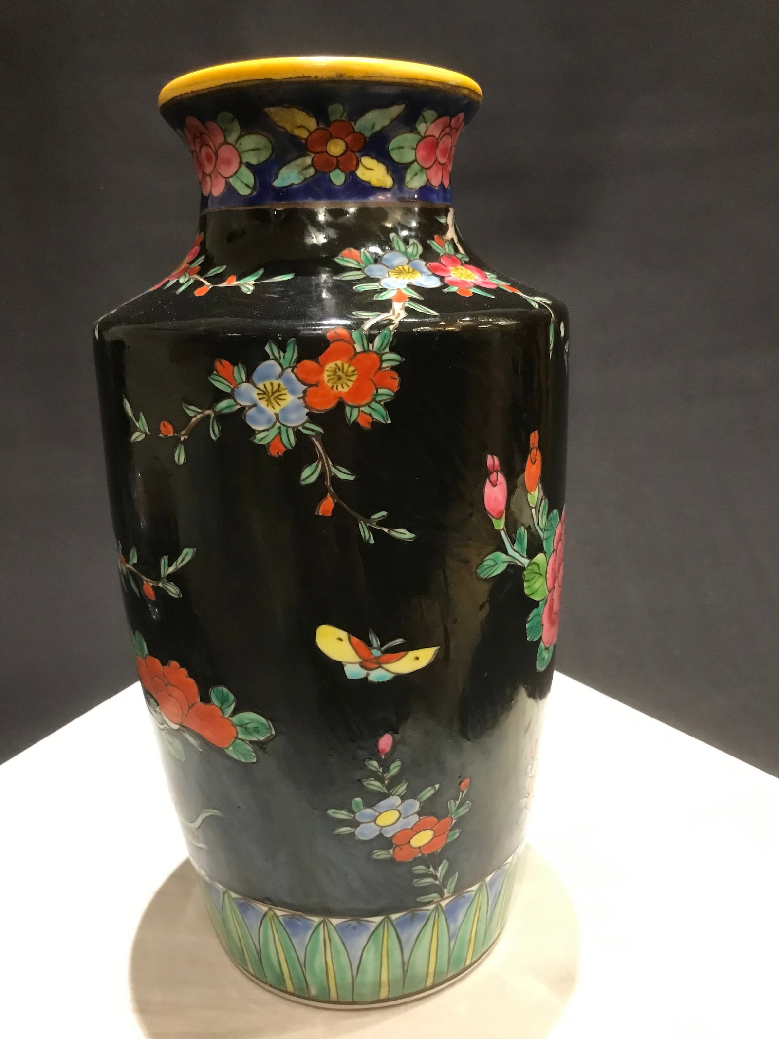 Vintage Large Chinoiserie Asian Vase Famille Bird Flower Butterfly - 9