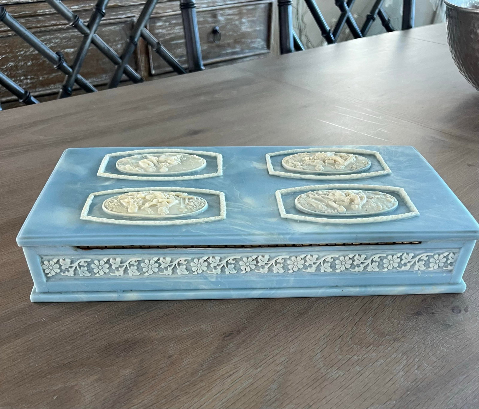 1960s Vintage Blue Marbled Incolay Large Stone Jewelry Box With Raised Relief Cameos of Lovers Court - 12