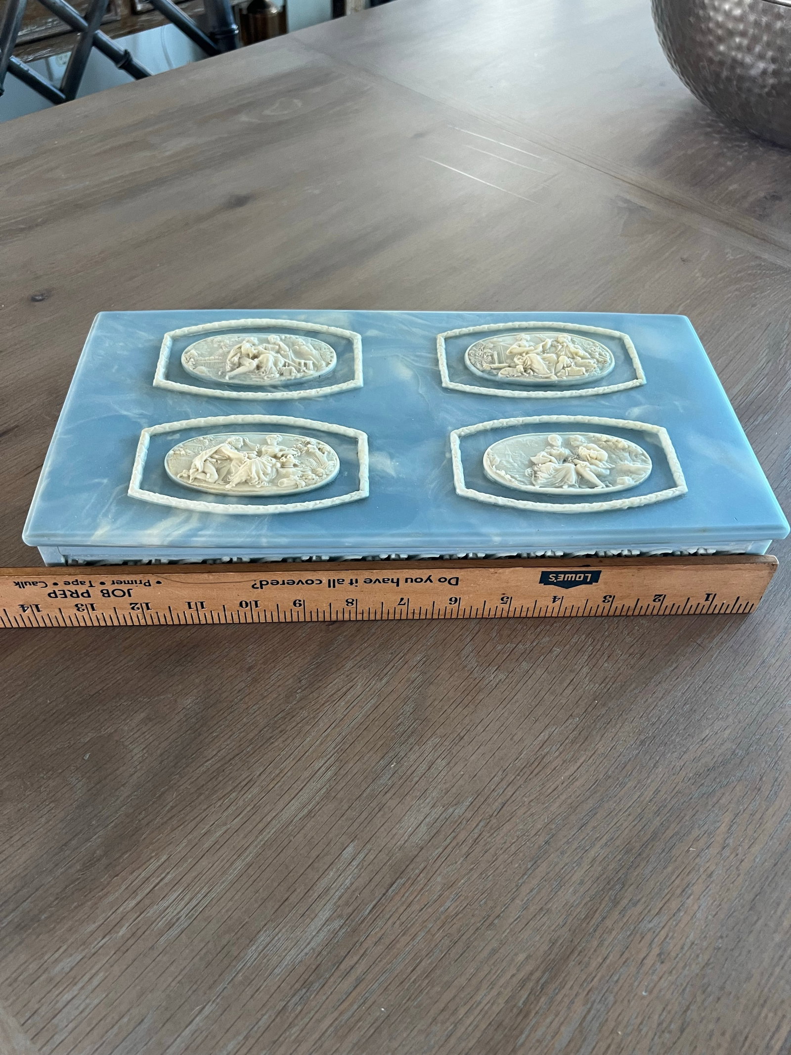 1960s Vintage Blue Marbled Incolay Large Stone Jewelry Box With Raised Relief Cameos of Lovers Court - 3