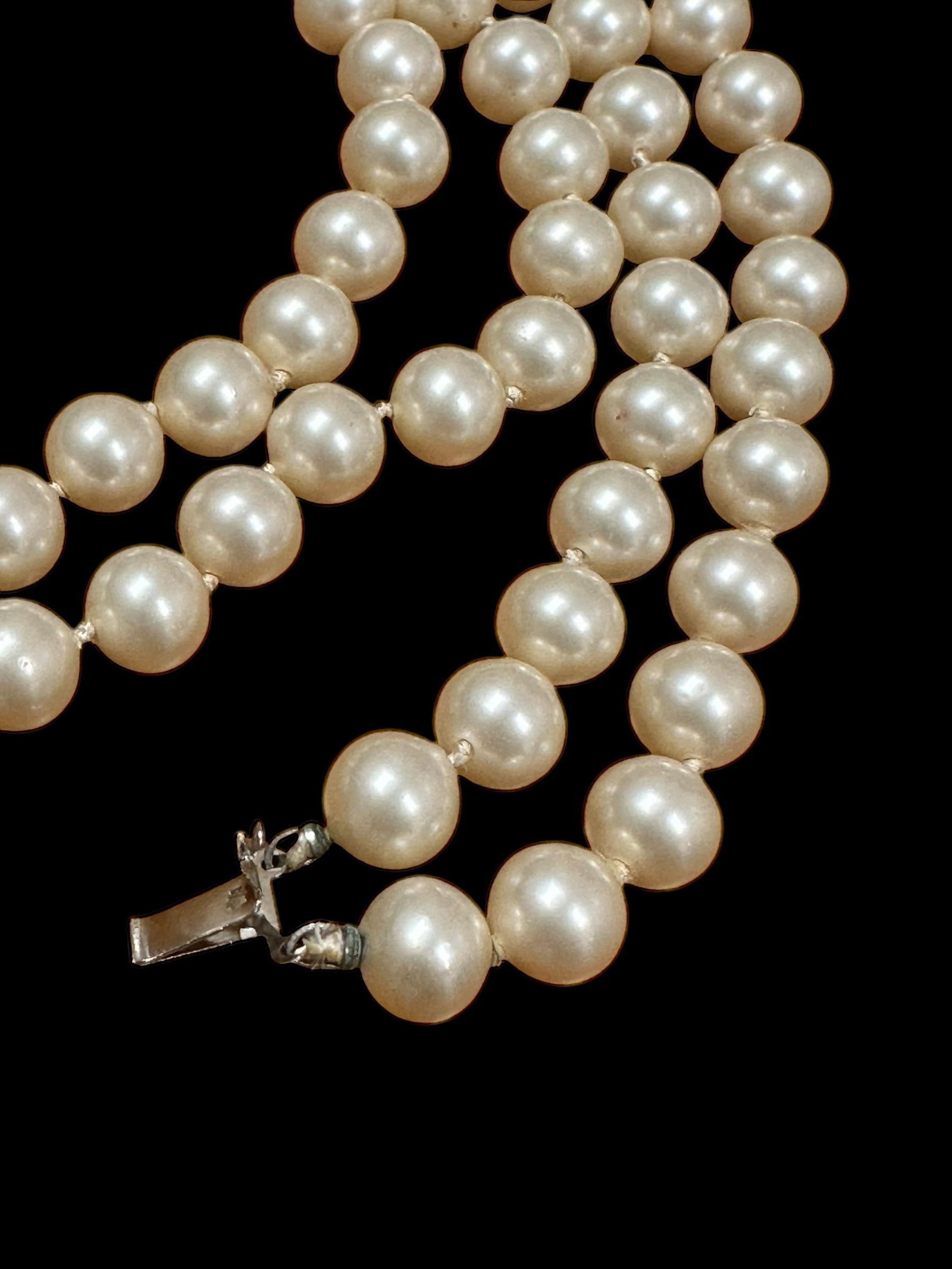 Mid 20th Century Marvella Double Strand Faux Pearl Necklace Silver Floral Rhinestone Clasp - 6