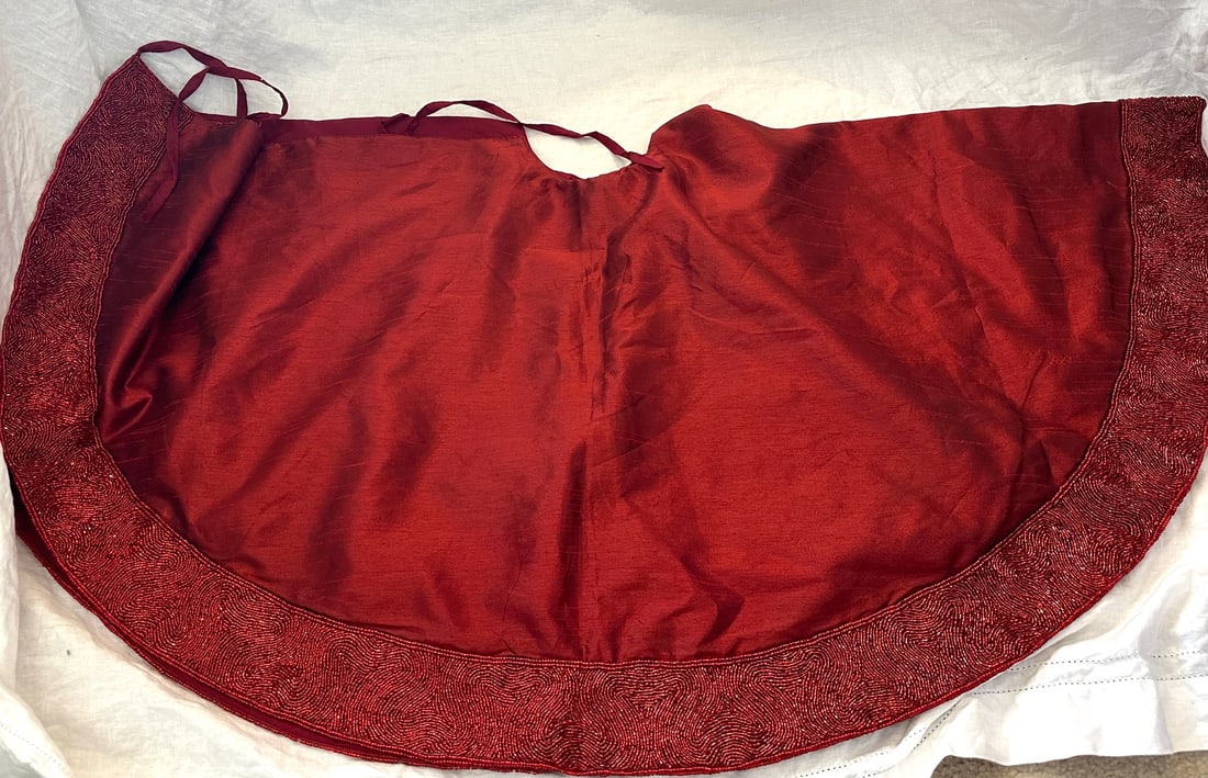Red Shimmer Hand Beaded Tree Skirt - 7