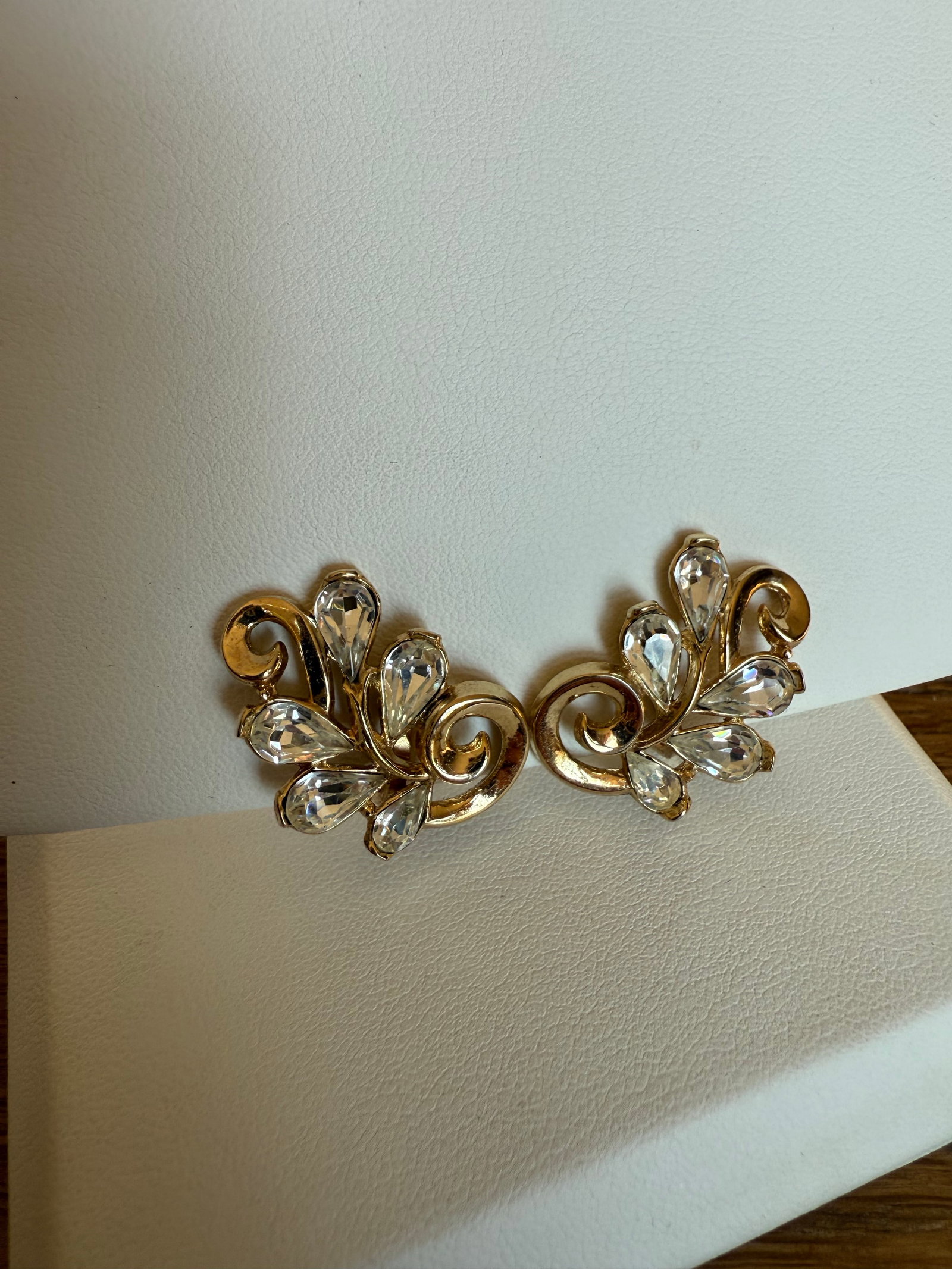 Mid 20th Century Vintage Trifari Gold Rhinestone Clip on Earrings, A Pair - 6