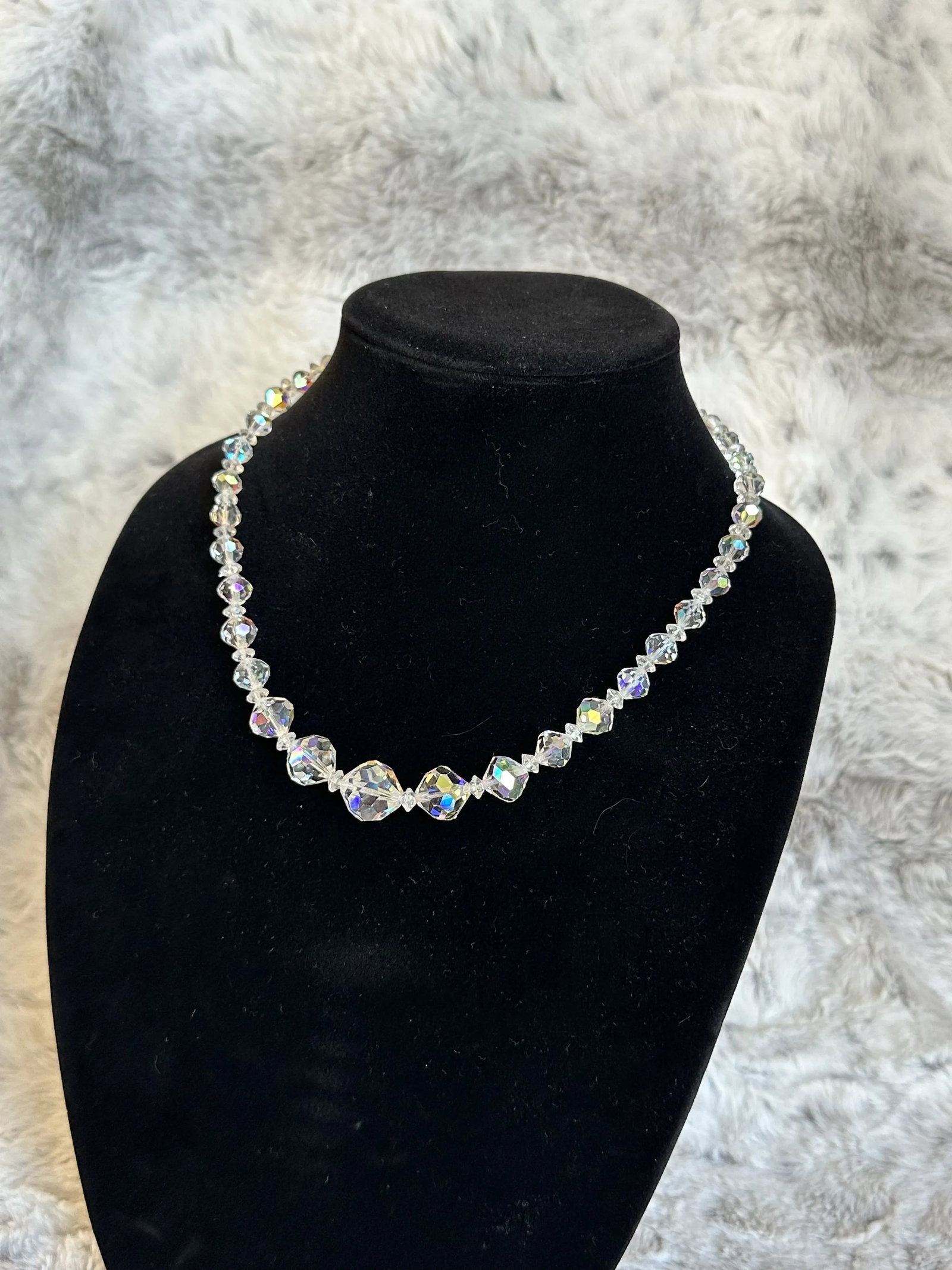 Mid 20th Century Vintage Aurora Borealis Graduated Beaded Necklace - 5