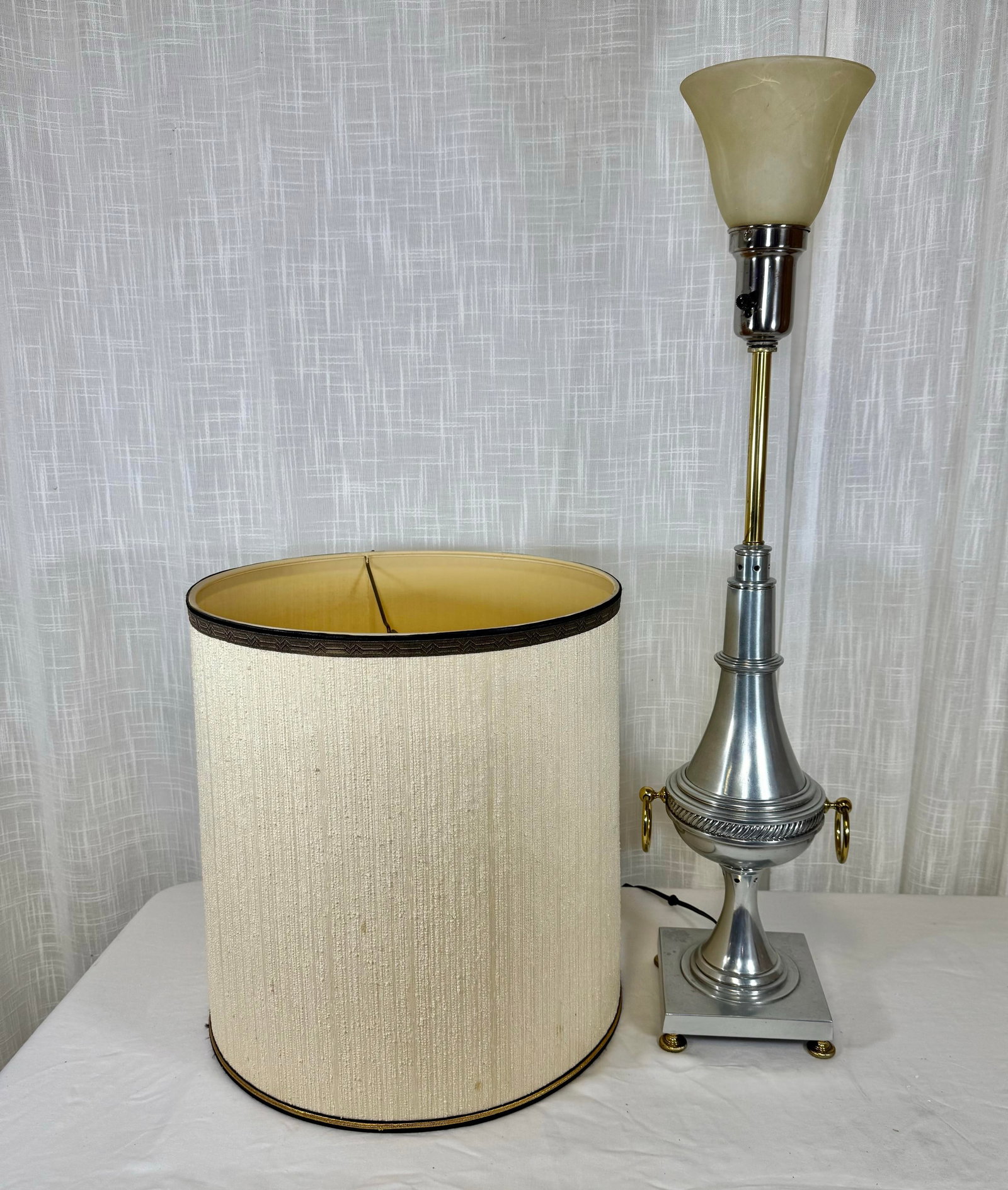 Vintage Regency Neoclassical Urn Shape Torchiere Table Lamp - 3