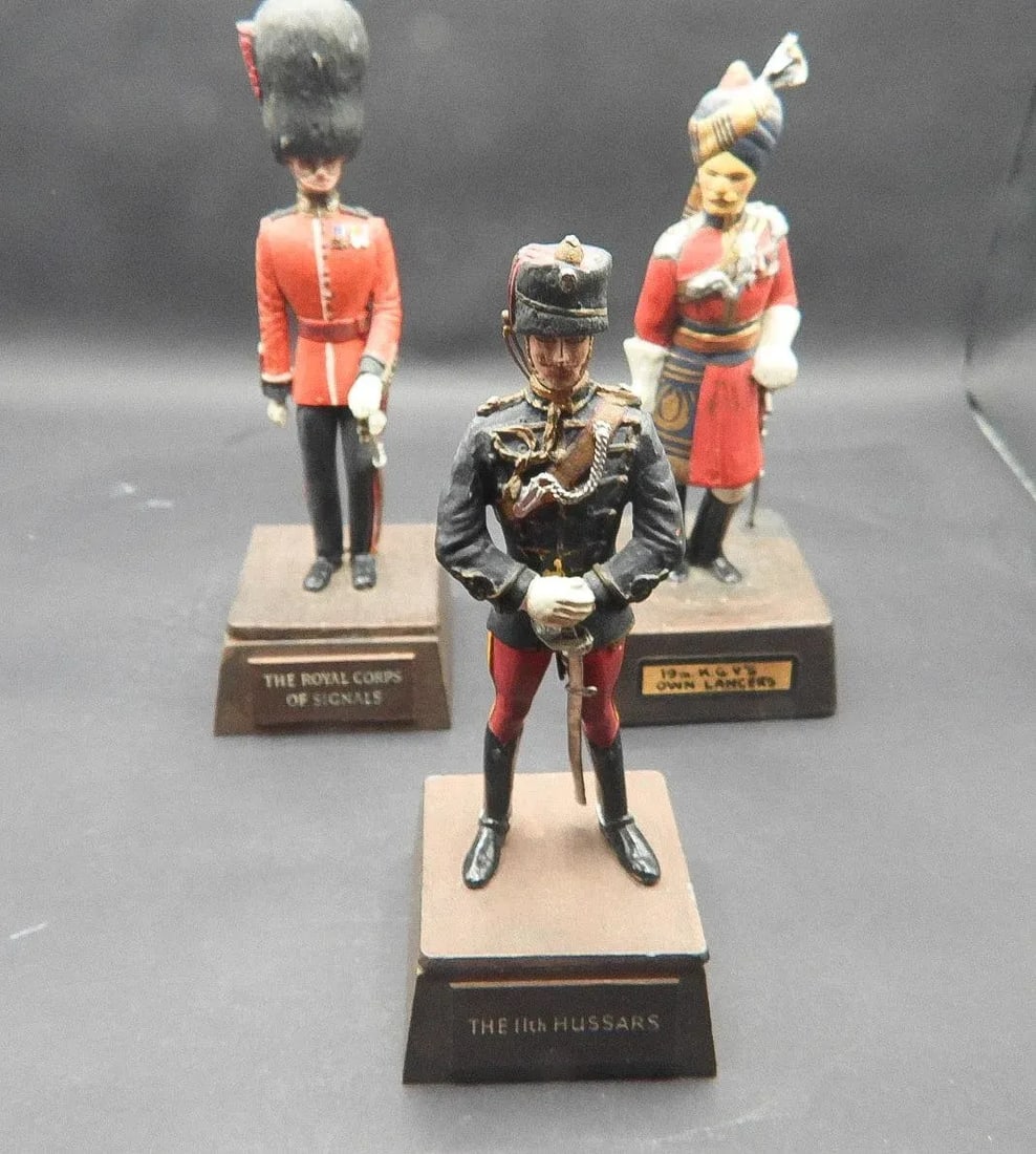 1950s Sentry Box Reed England British Officers Figurines Hussars Lancers Signals - Set of 3 - 2