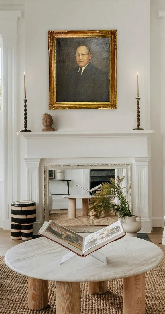 1920s Antique Portrait Oil Painting of a Gentleman, Framed - 6