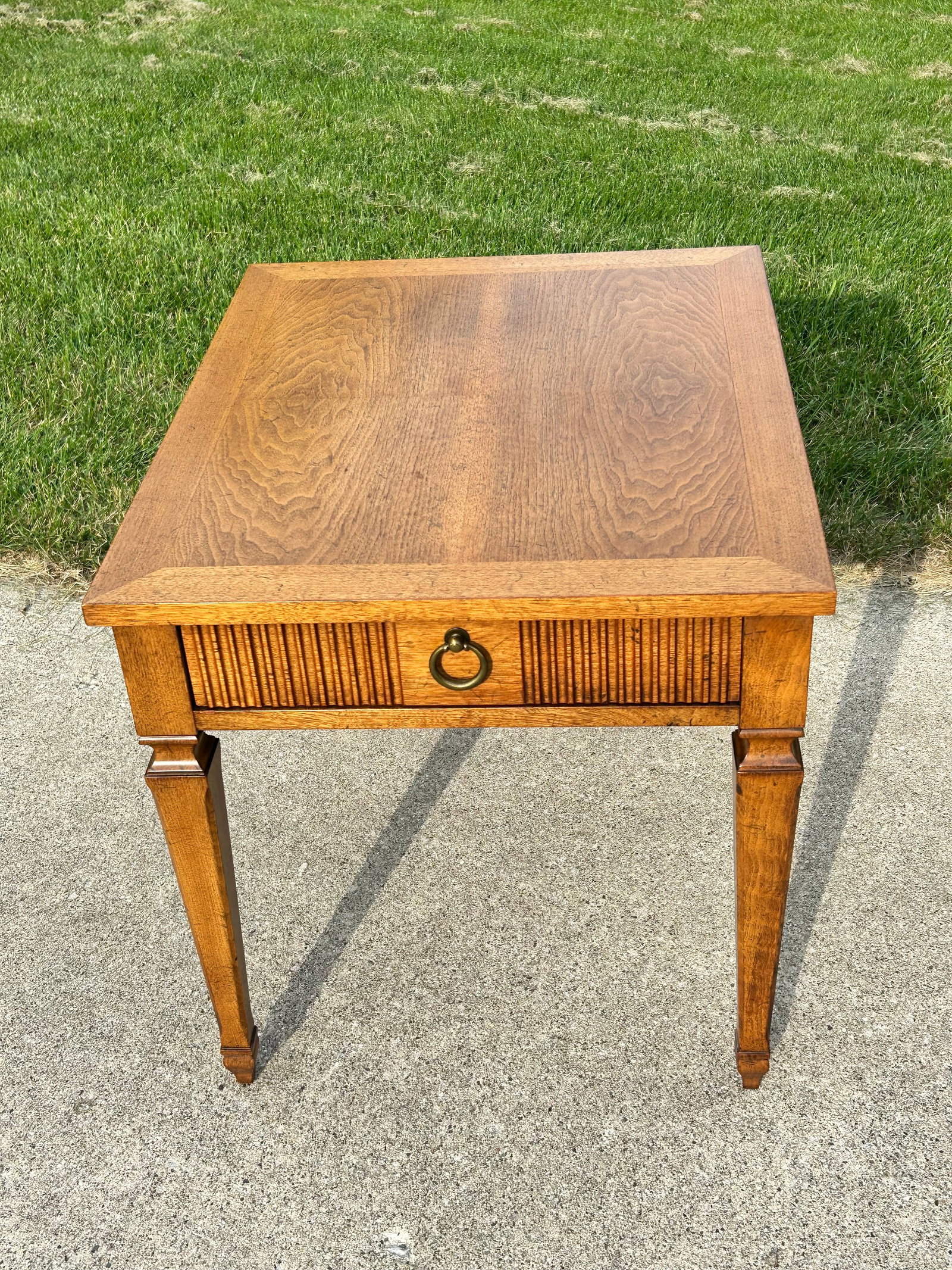 1970s Mid-Century Baker Furniture French Regency-Style Side Table - 2
