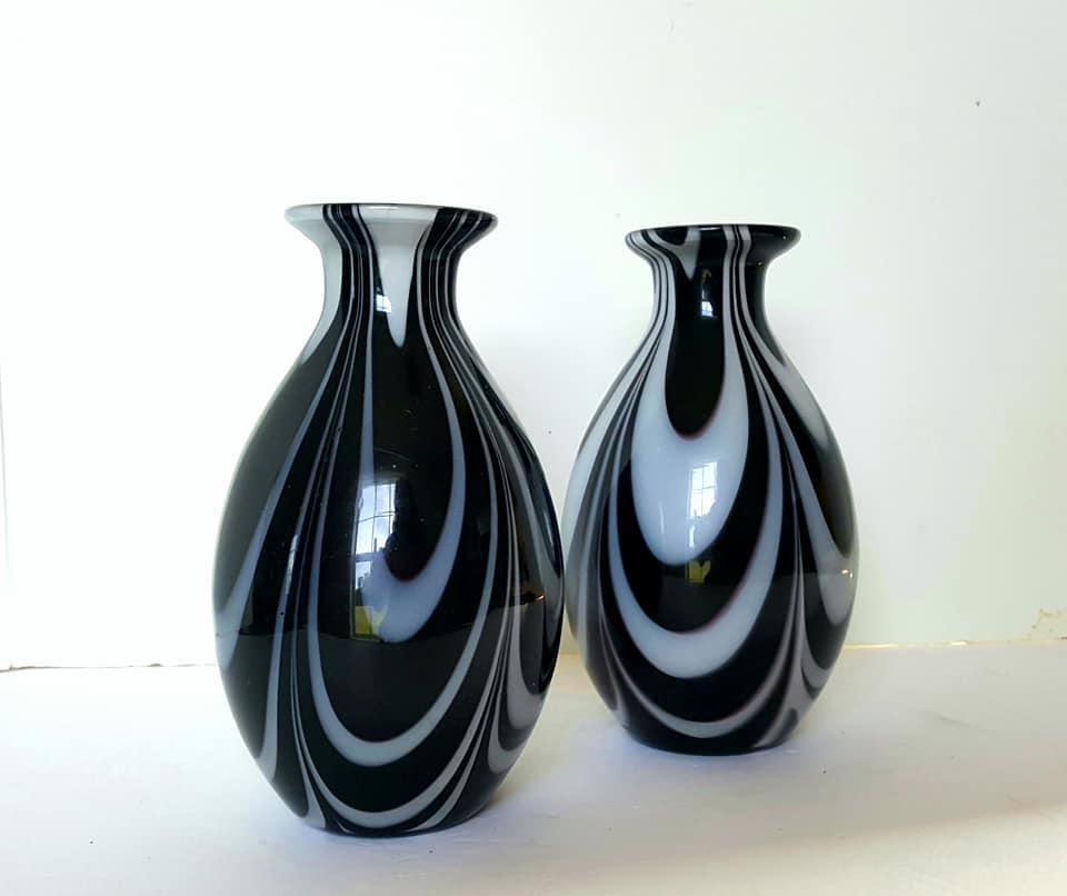Black and White Murano Blown Glass Vase - a Pair - 2