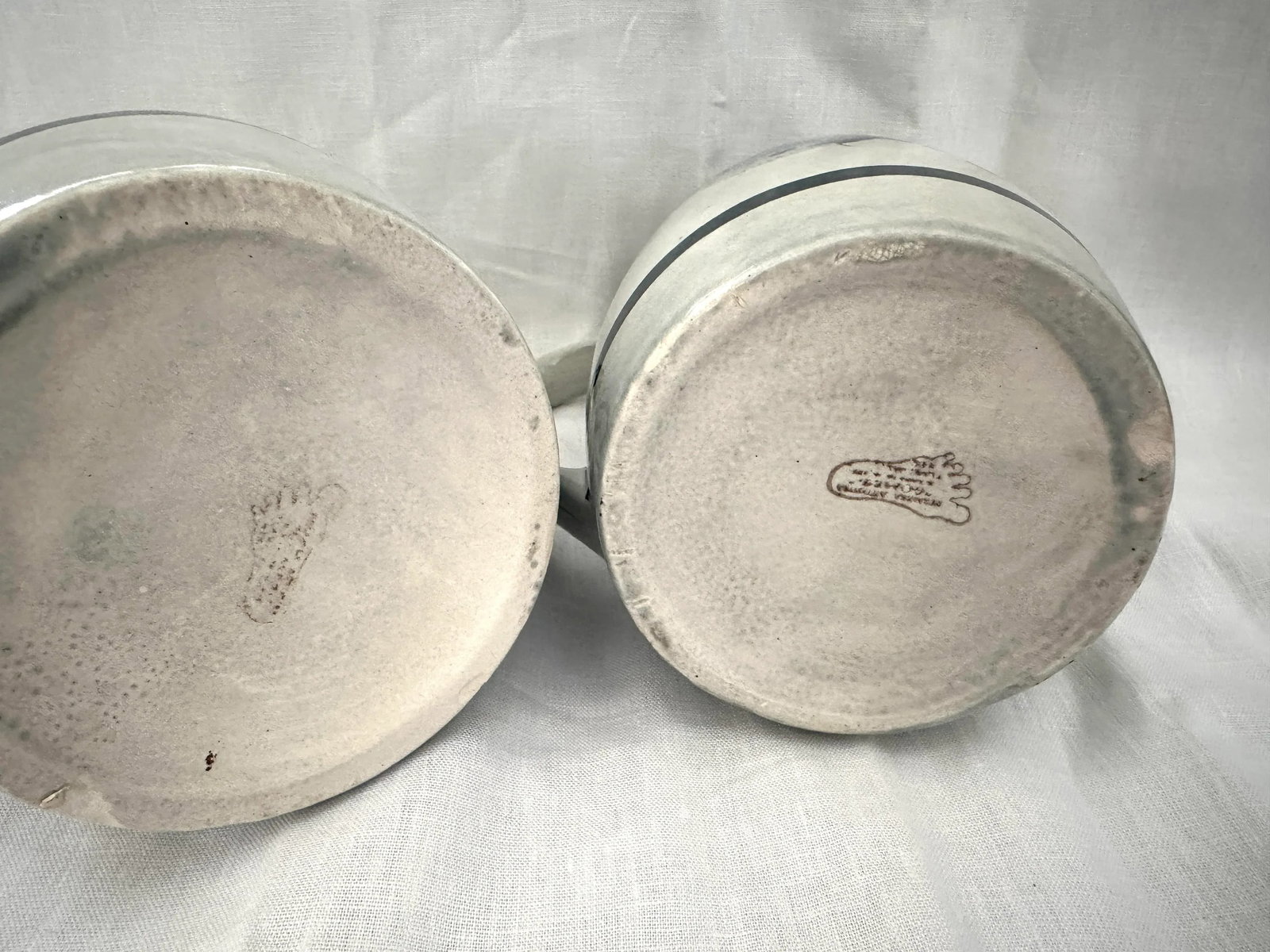 Vintage Pair of Ceramica Artistica "Gomez" Tea Pot/Pitcher - 7