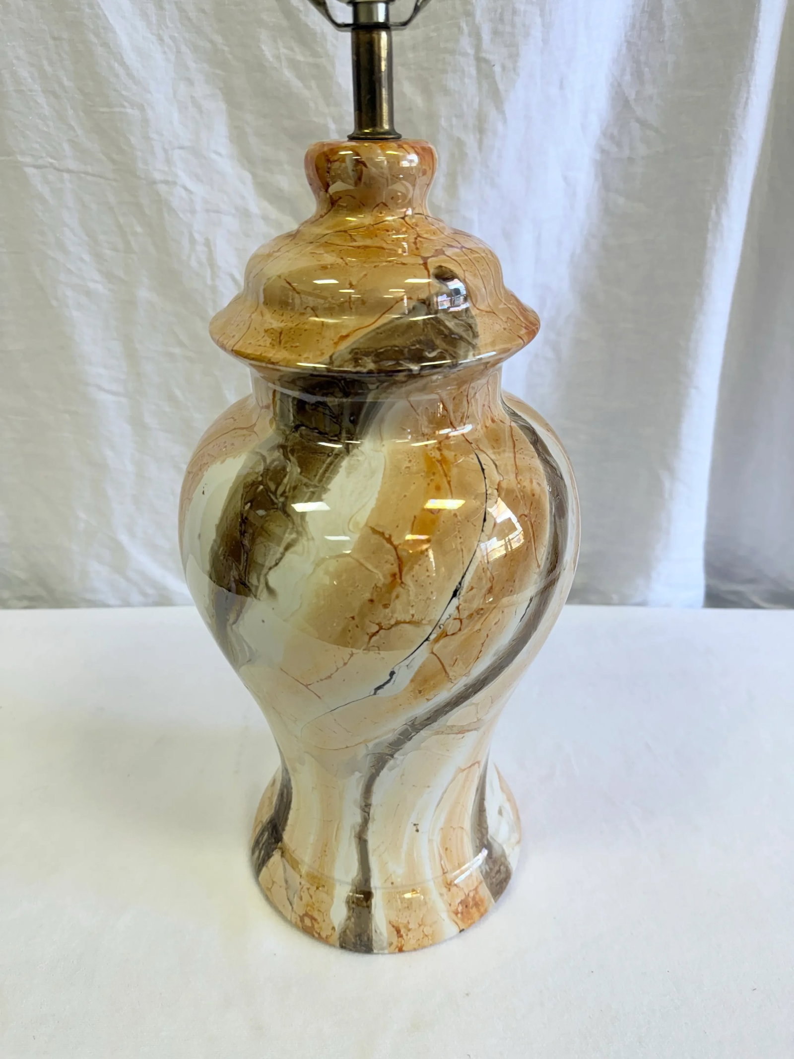 Vintage Chinoiserie Asian Style Ginger Jar Table Lamp in Luster Glaze - 2