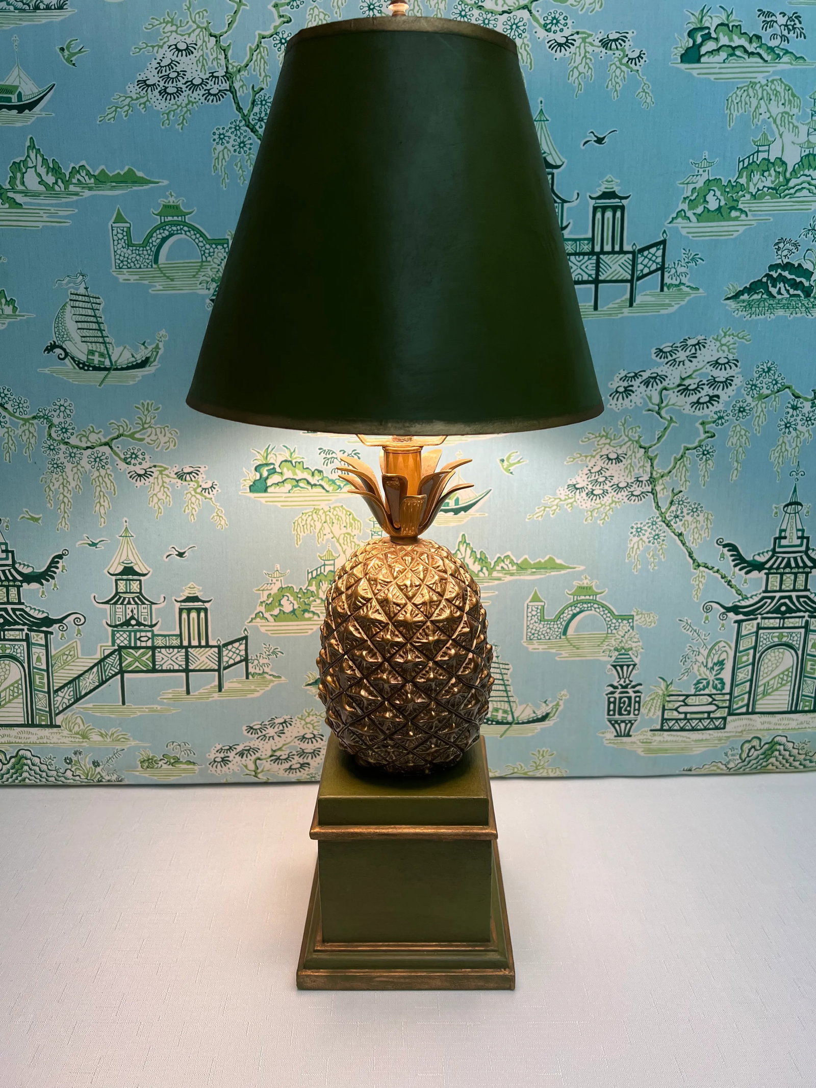 Vintage Hollywood Regency Brass Pineapple Table Lamp With Hand-Painted Green Shade - Newly Painted - 9