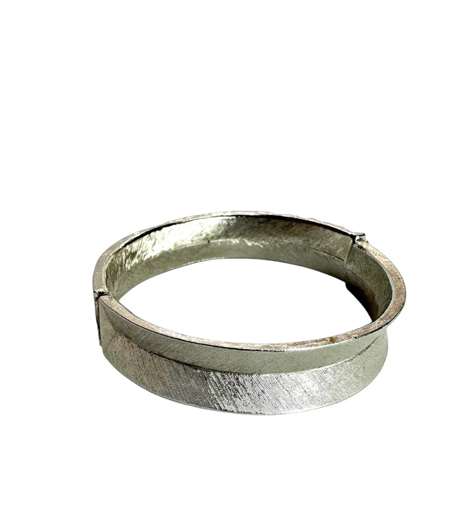 Mid 20th Century Monet Silvertone Textured Spring Clasp Cuff Bracelet - 3