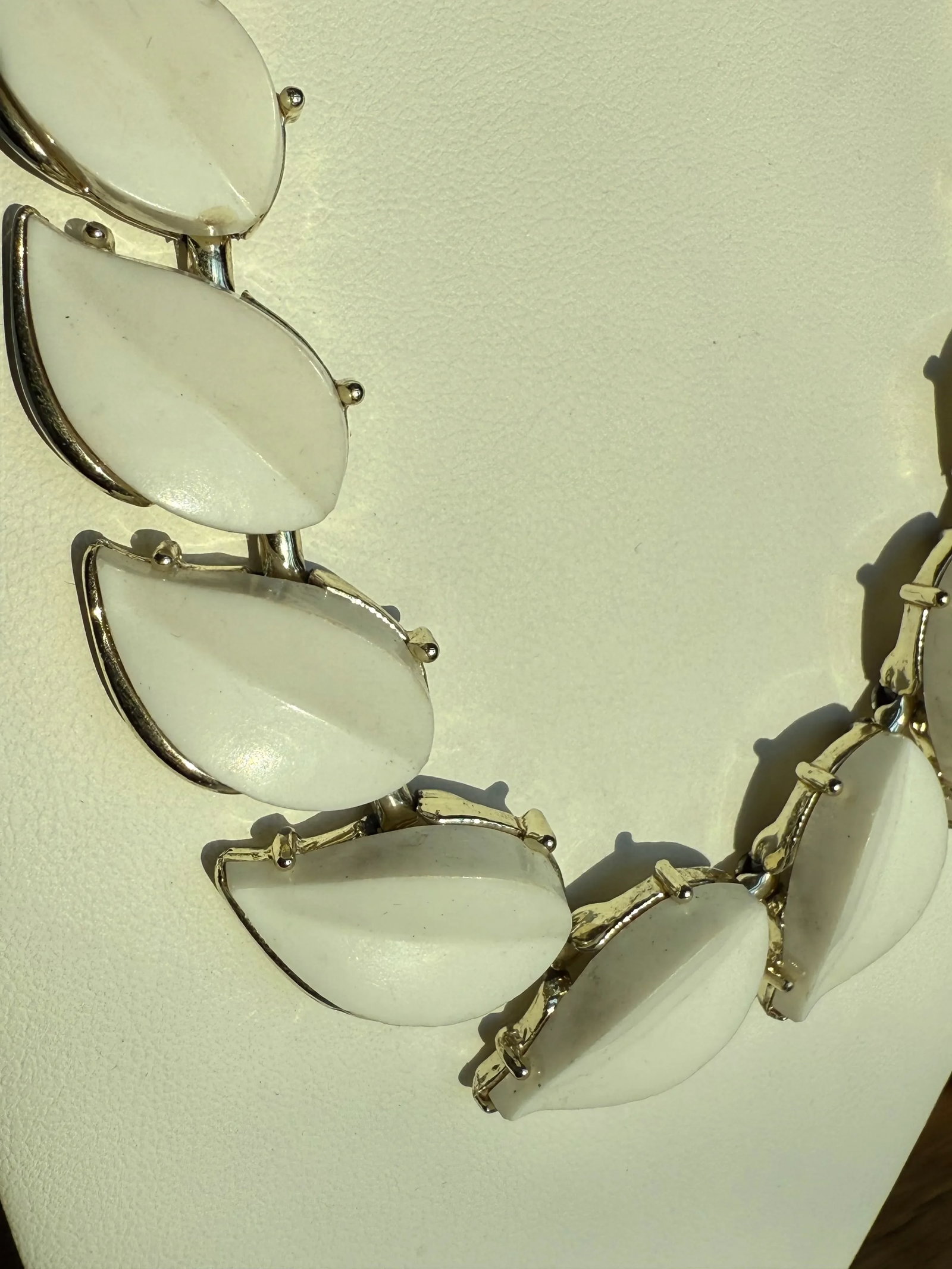 Vintage White Lucite Leaf Demi Parure Jewelry Set Necklace and Bracelet - 2