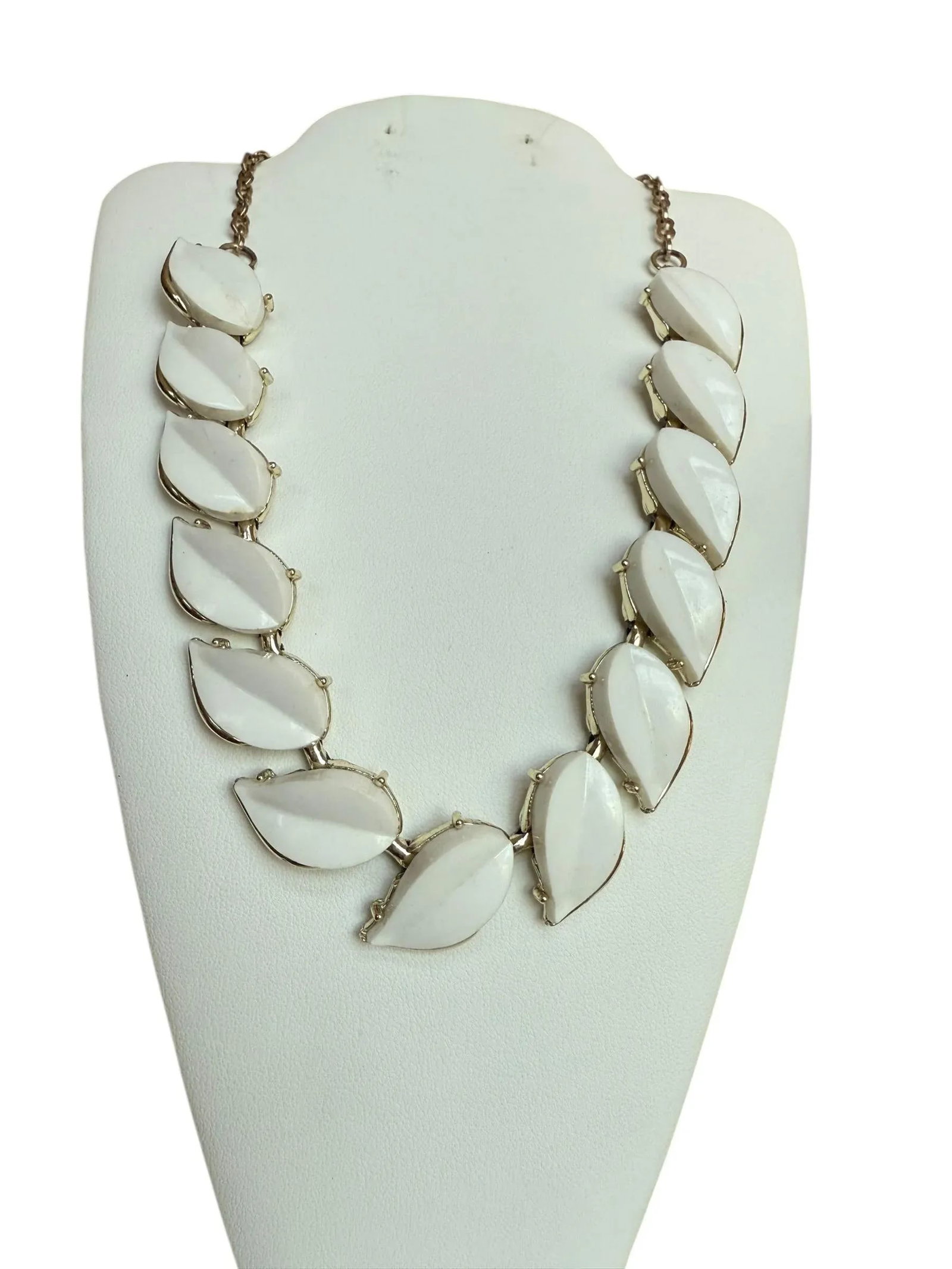 Vintage White Lucite Leaf Demi Parure Jewelry Set Necklace and Bracelet - 9