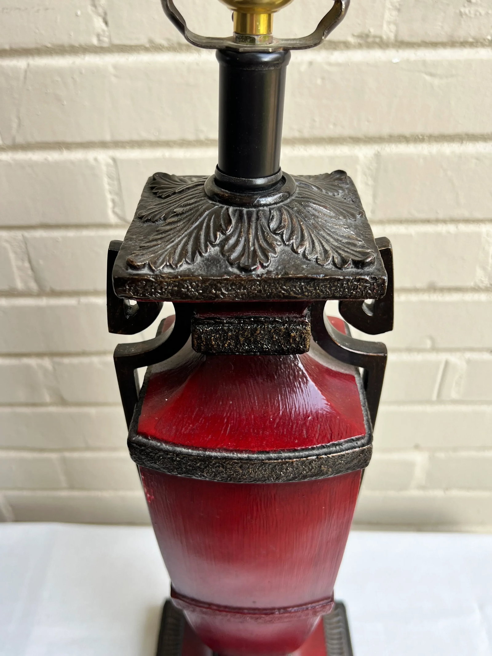 Vintage Chinoiserie Red Hand Painted Table Lamp - 11