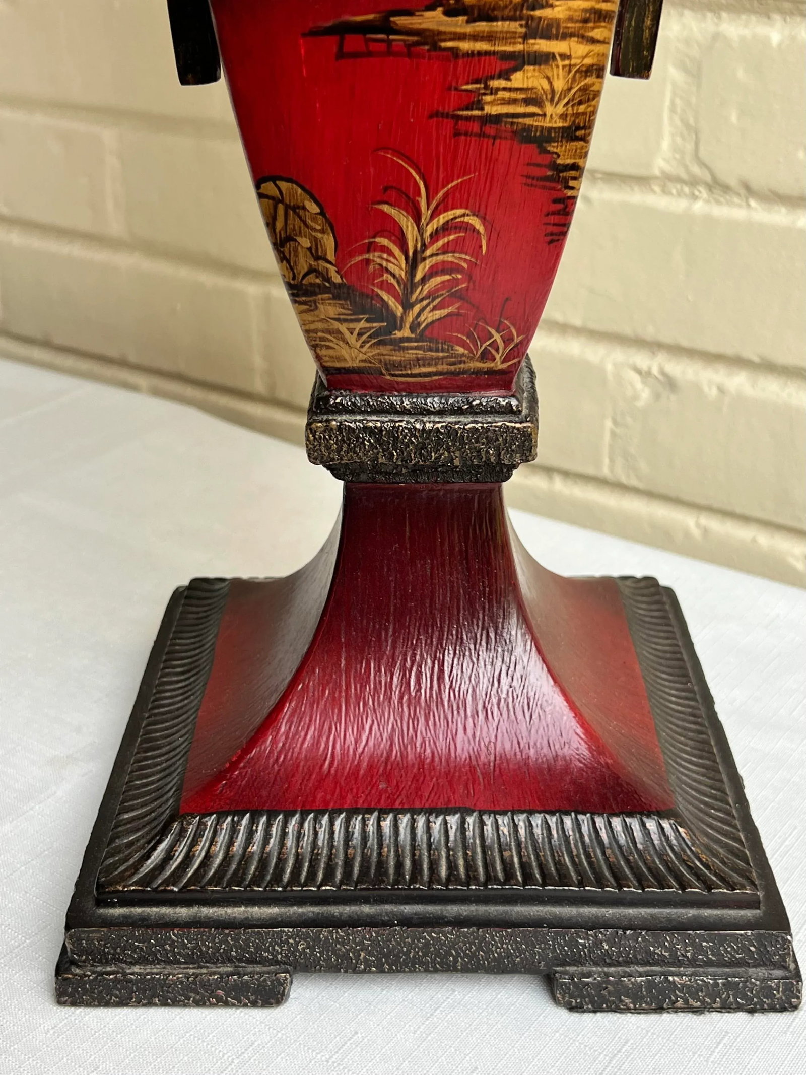 Vintage Chinoiserie Red Hand Painted Table Lamp - 4