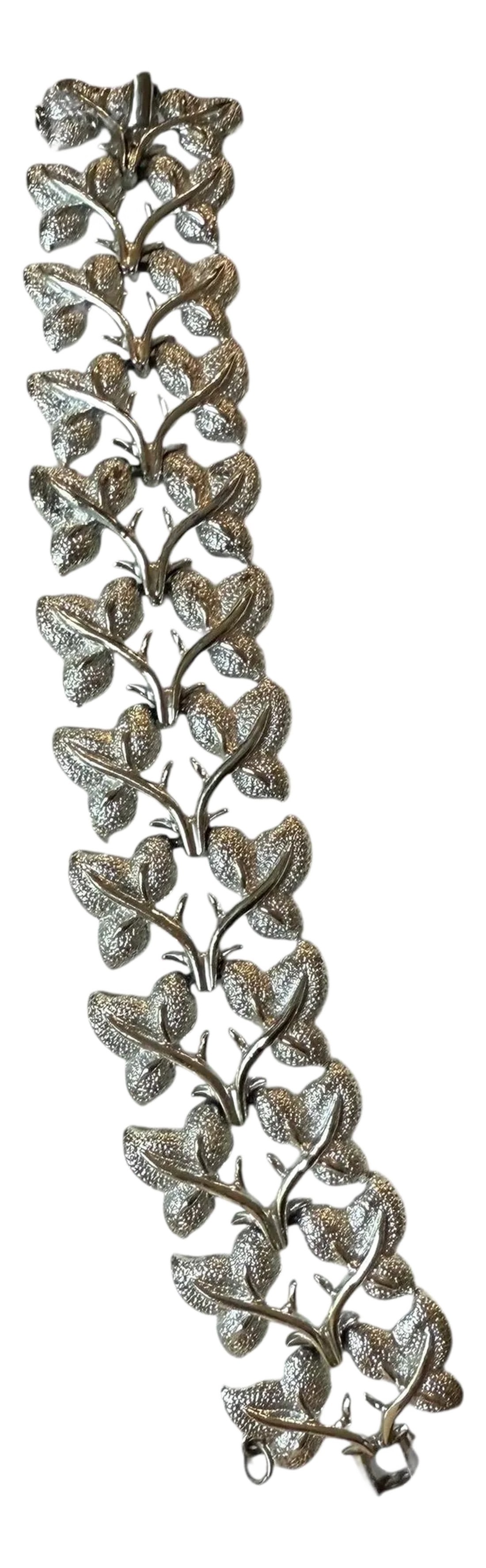 1950s Vintage Coro Silvertone Textured Leaf Link Wide Bracelet (1 of 6)