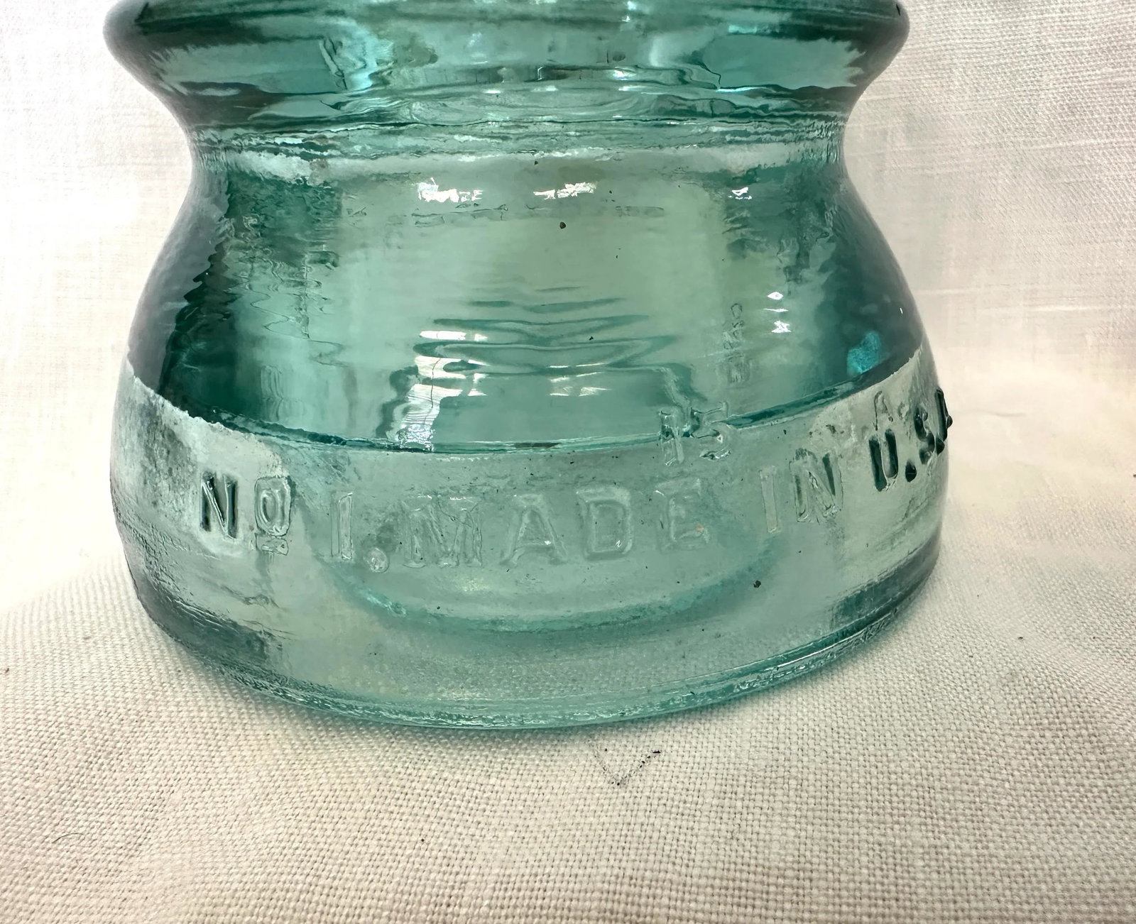 Whitall Tatum No 1 Glass Insulator - 3