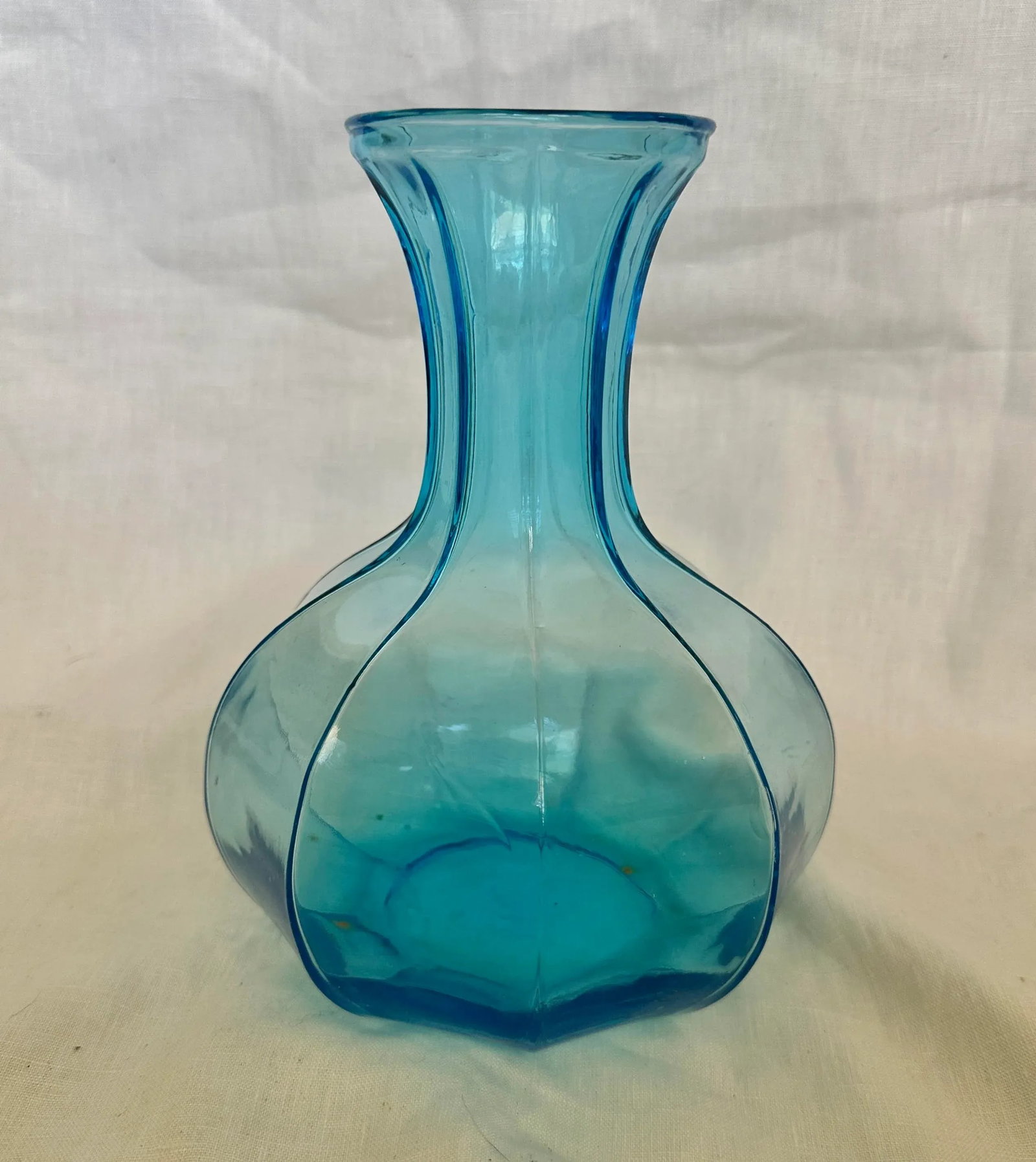 Vintage Indiana Glass Blue Colonial Water Carafe by Tiara - 4