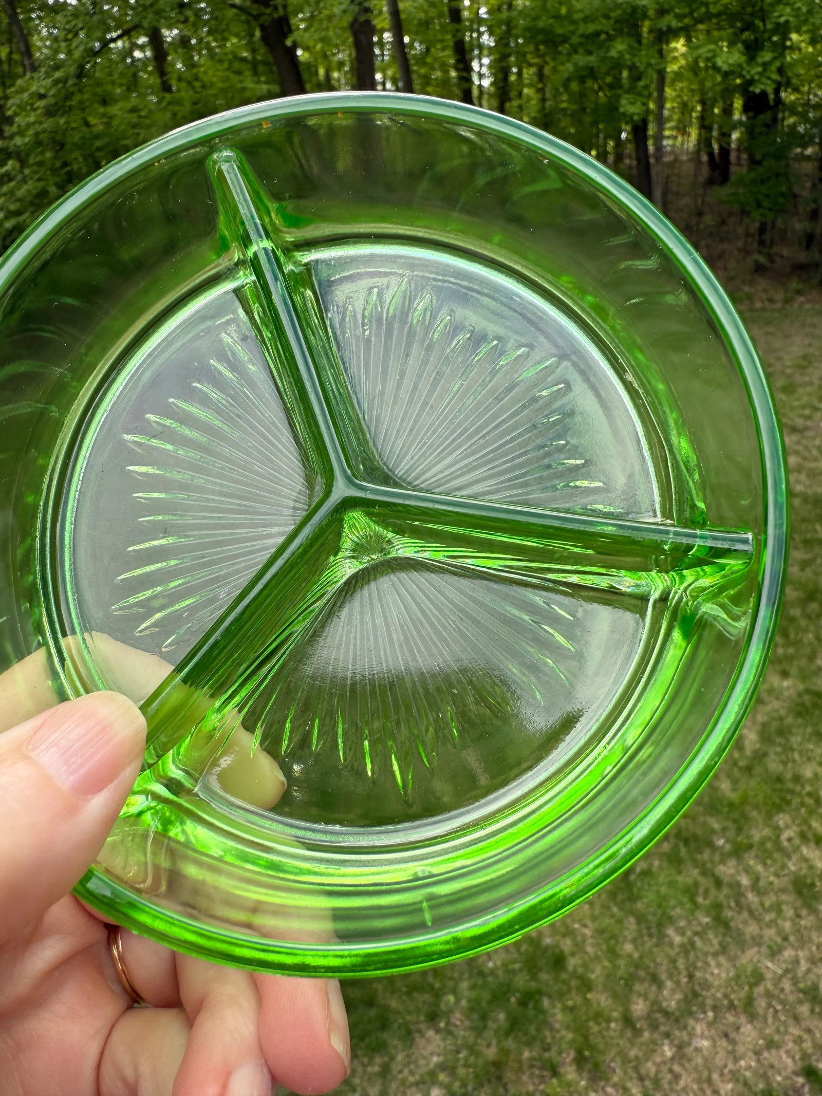 Mid 20th Century Uranium Green Depression Glass Divided Dish Bowl - 5