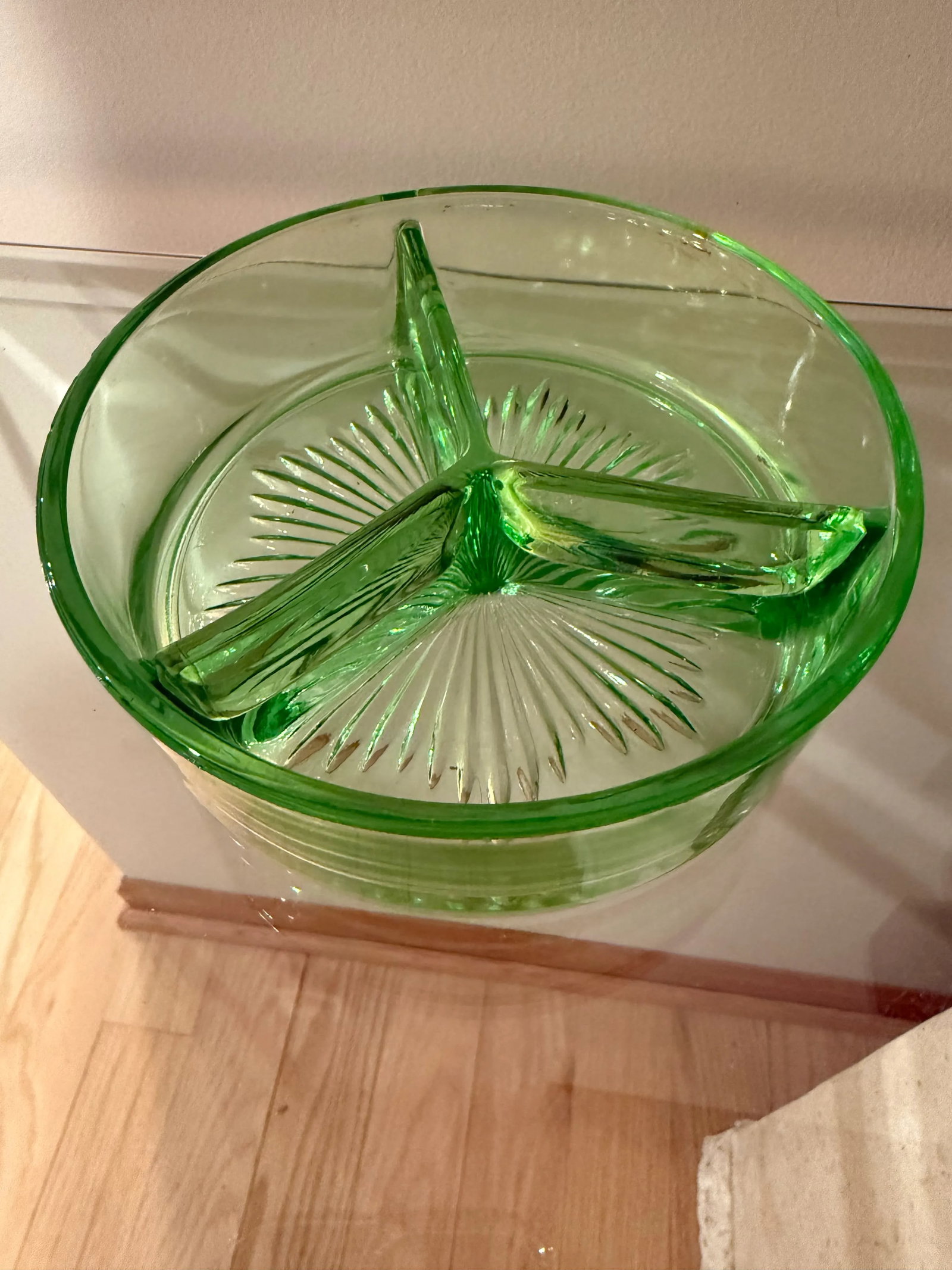 Mid 20th Century Uranium Green Depression Glass Divided Dish Bowl - 7