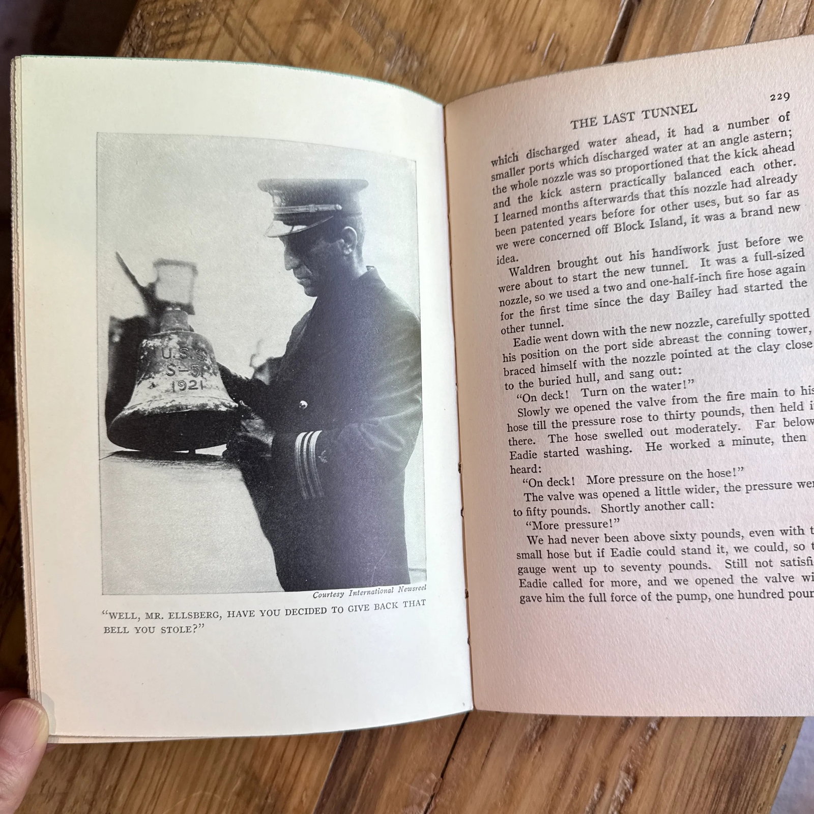 1929 Hardcover Historical Maritime Non-Fiction on the Bottom by Commander Edward Ellsberg, S-51 Subm - 4