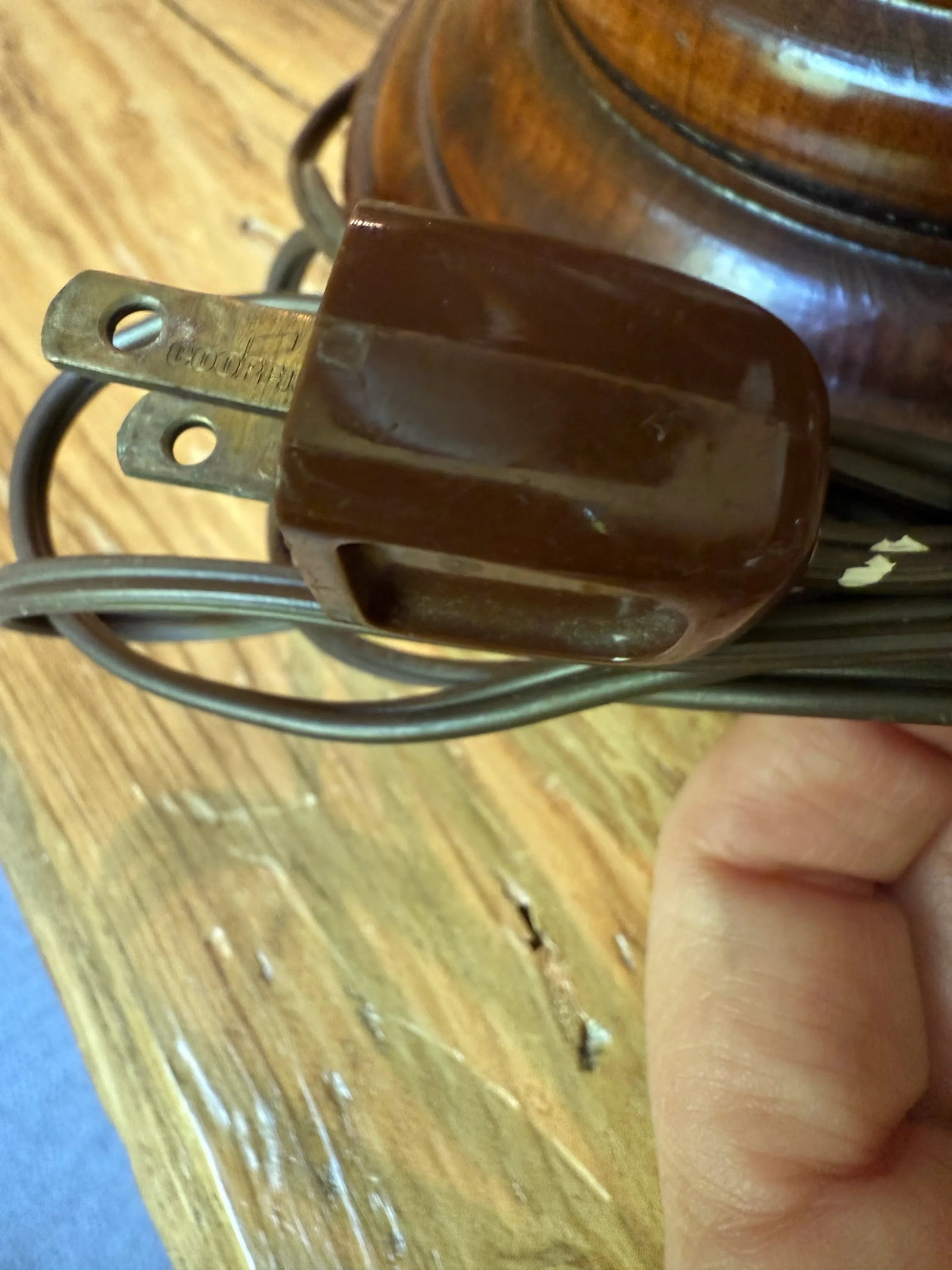 Late 20th Century Vintage Turned Wood Paneled Tall Table Lamp - 10