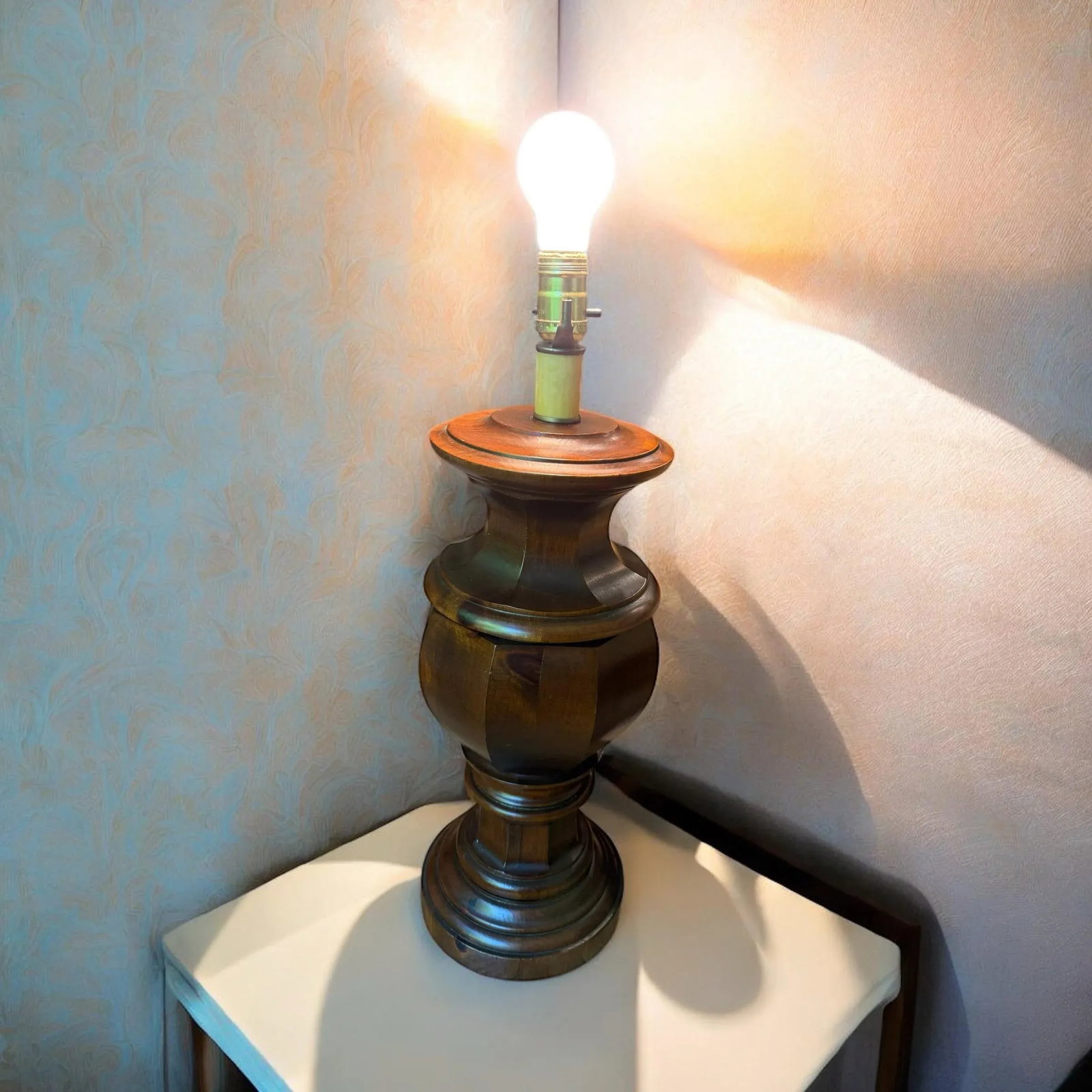 Late 20th Century Vintage Turned Wood Paneled Tall Table Lamp - 6