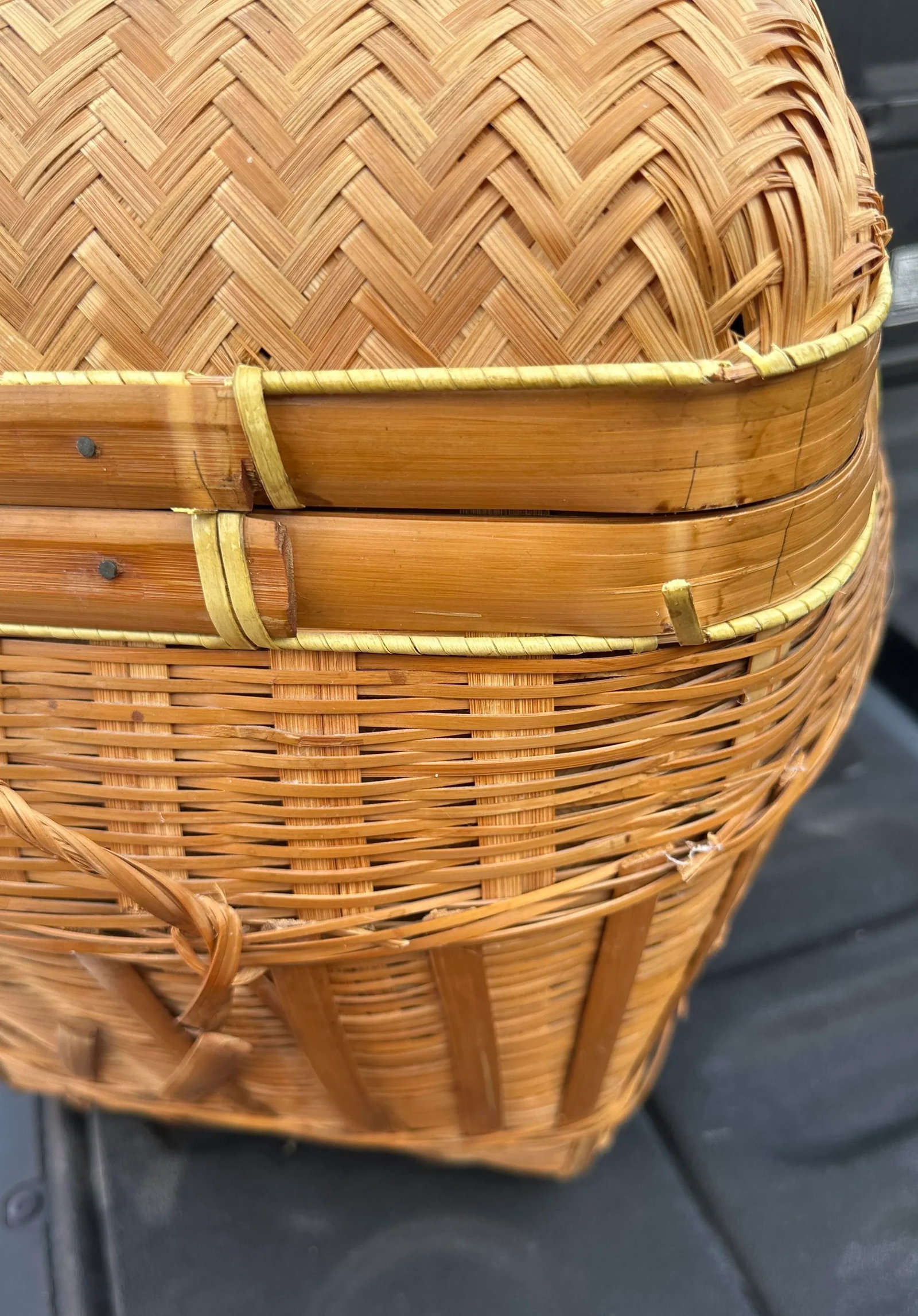 Vintage Chinese Split Bamboo Herringbone Weave Storage Trunk/Basket - 11