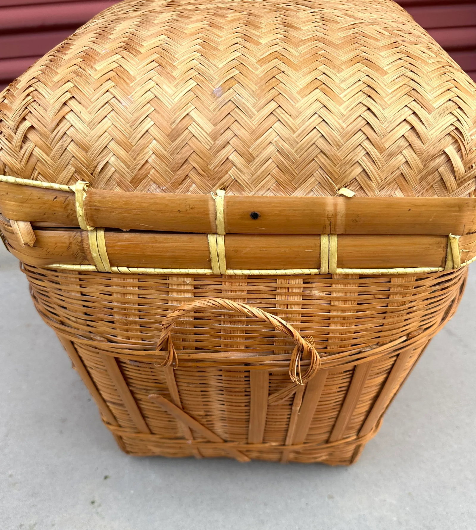 Vintage Chinese Split Bamboo Herringbone Weave Storage Trunk/Basket - 6