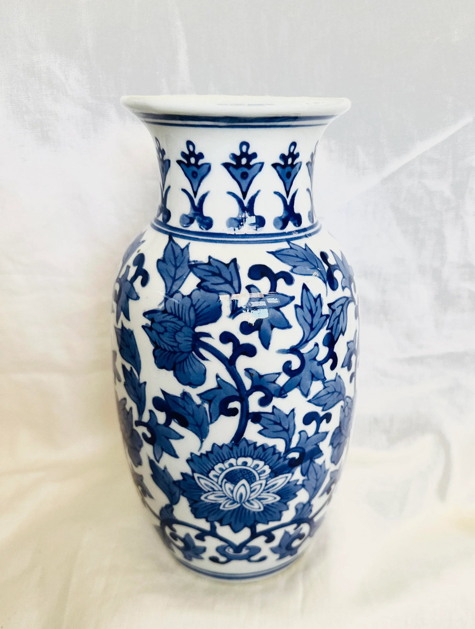 Chinese Blue & White Floral Vase - 4