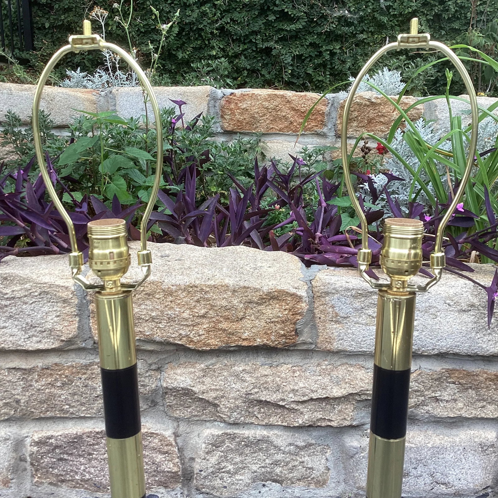 Pair of Italian Mid Century Modern Brass and Black Enameled Brass Table Lamps - 3