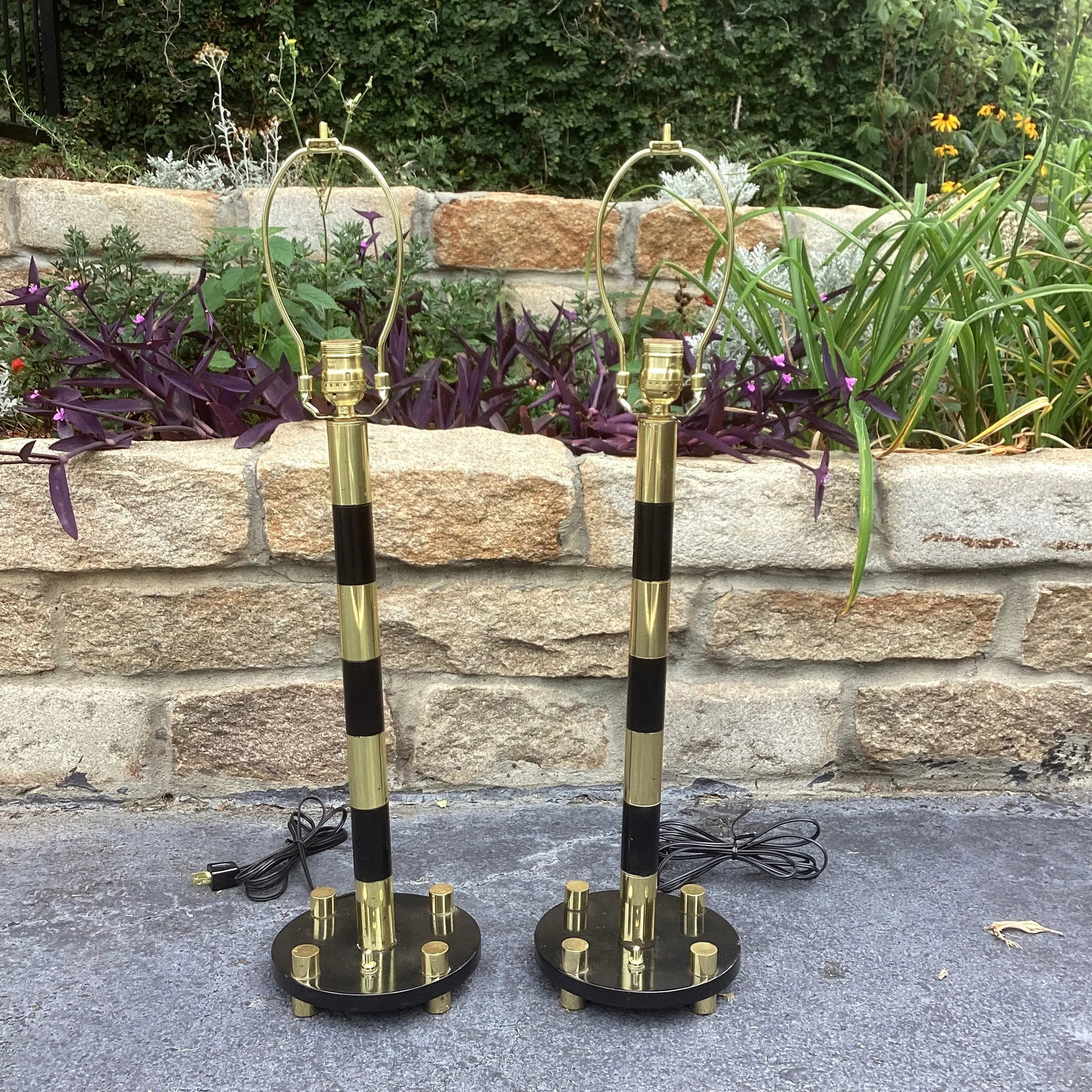 Pair of Italian Mid Century Modern Brass and Black Enameled Brass Table Lamps - 5