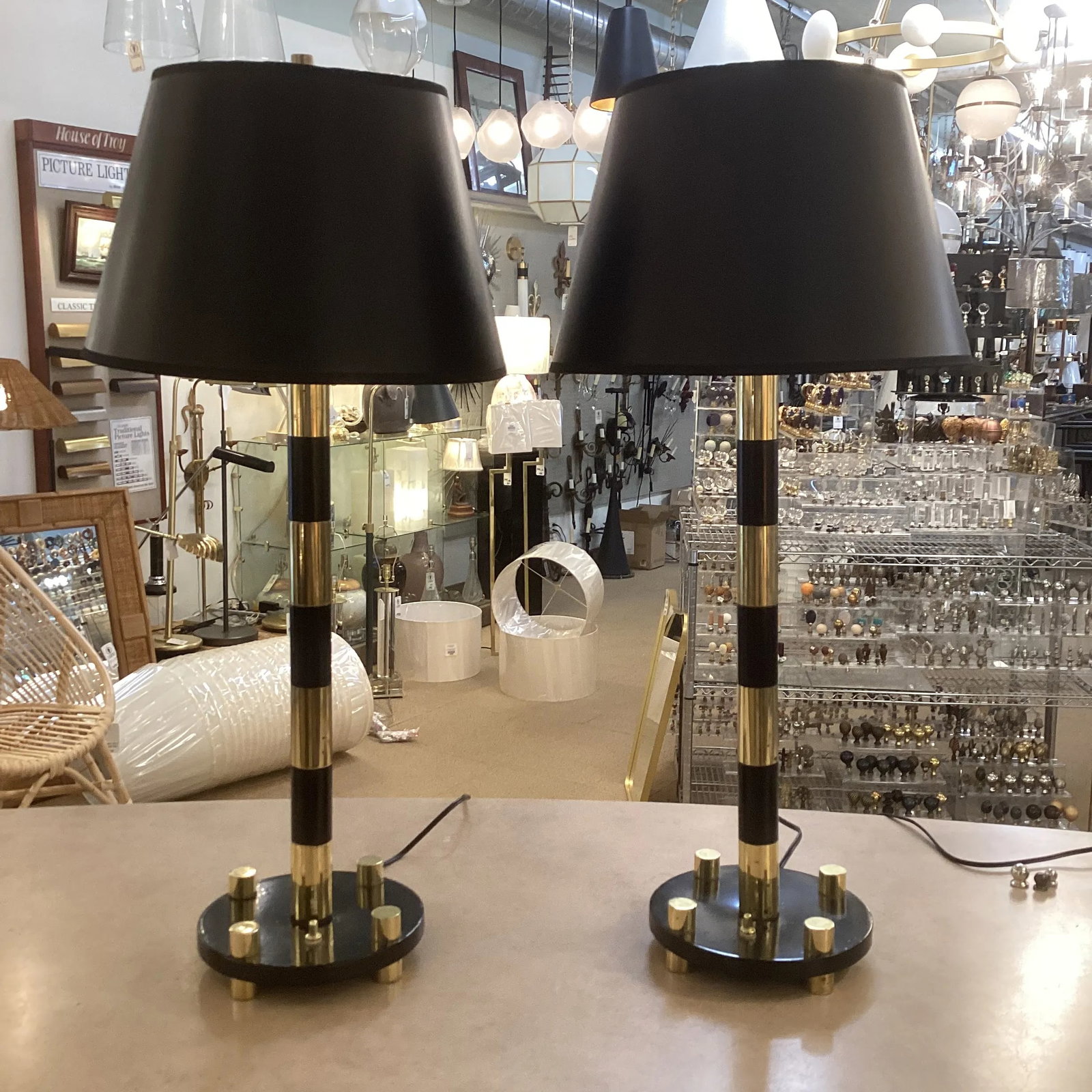 Pair of Italian Mid Century Modern Brass and Black Enameled Brass Table Lamps - 6