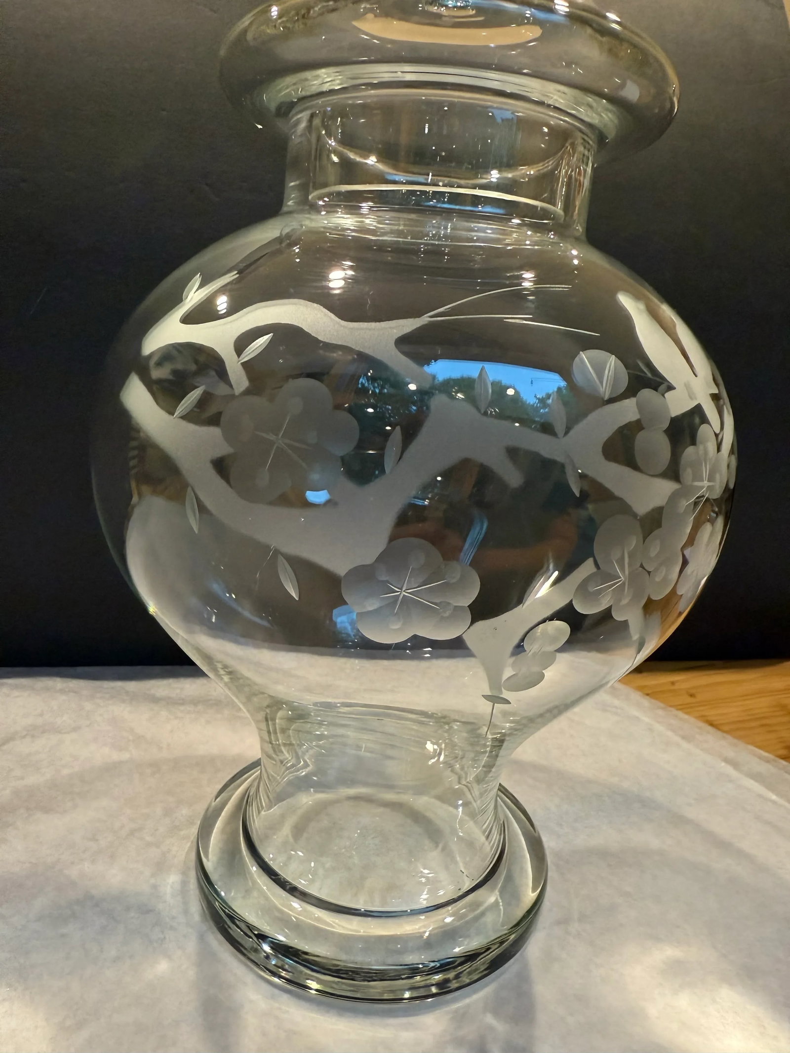 1950s Glass Ginger Jar With Etched Cherry Blossom Birds Motif - 5