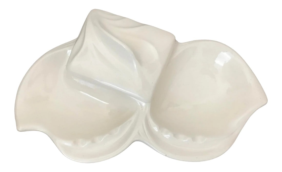 Vintage MCM Ceramic Ashtray With Cigarette Box Lid (1 of 8)